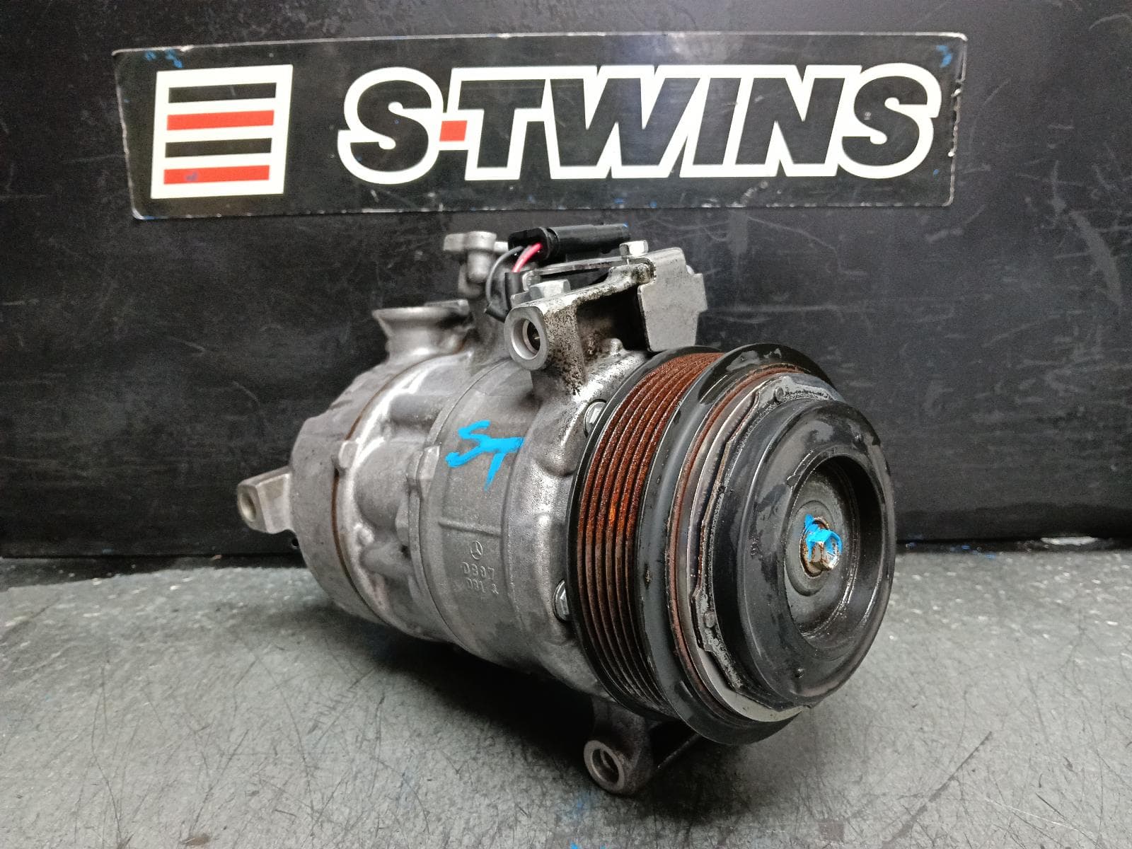 Used auto part listing image: 2017 MERCEDES GLC CLASS A C COMPRESSOR X253/C253, 2.0, PETROL, GLC200/250/300, 09/15-03/23 0000404123