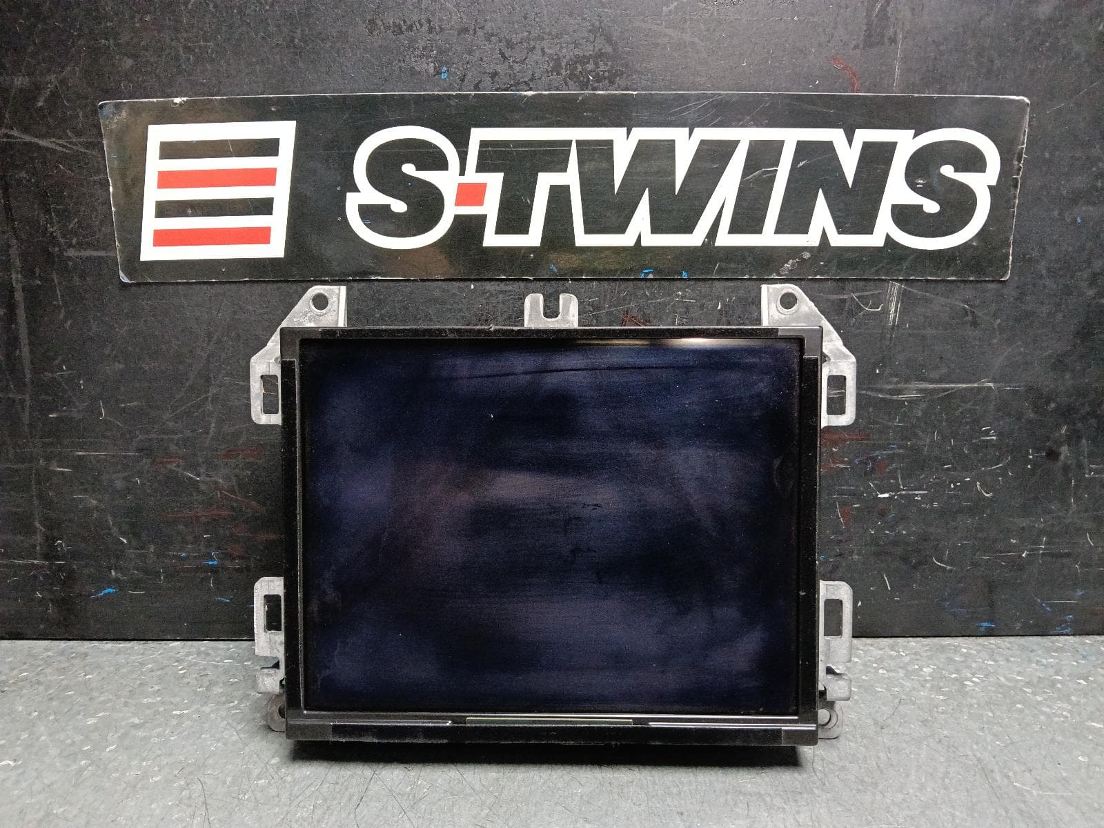 Used auto part listing image: 2020 JEEP WRANGLER DISPLAY UNIT, 8.4IN TOUCHSCREEN, W/ SAT NAV TYPE, JL, 08/18- 0000397197