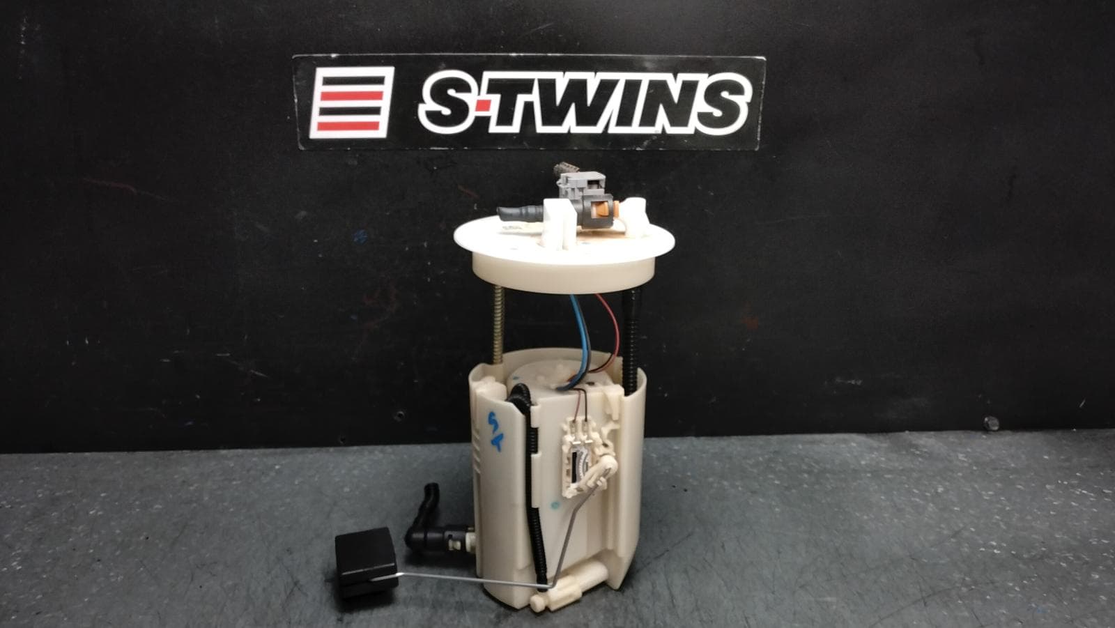 Used auto part listing image: 2024 SUBARU CROSSTREK FUEL PUMP G6X, IN TANK (PUMP & SENDER), PETROL, 2.0, FB20D, 10/22- 0000388433