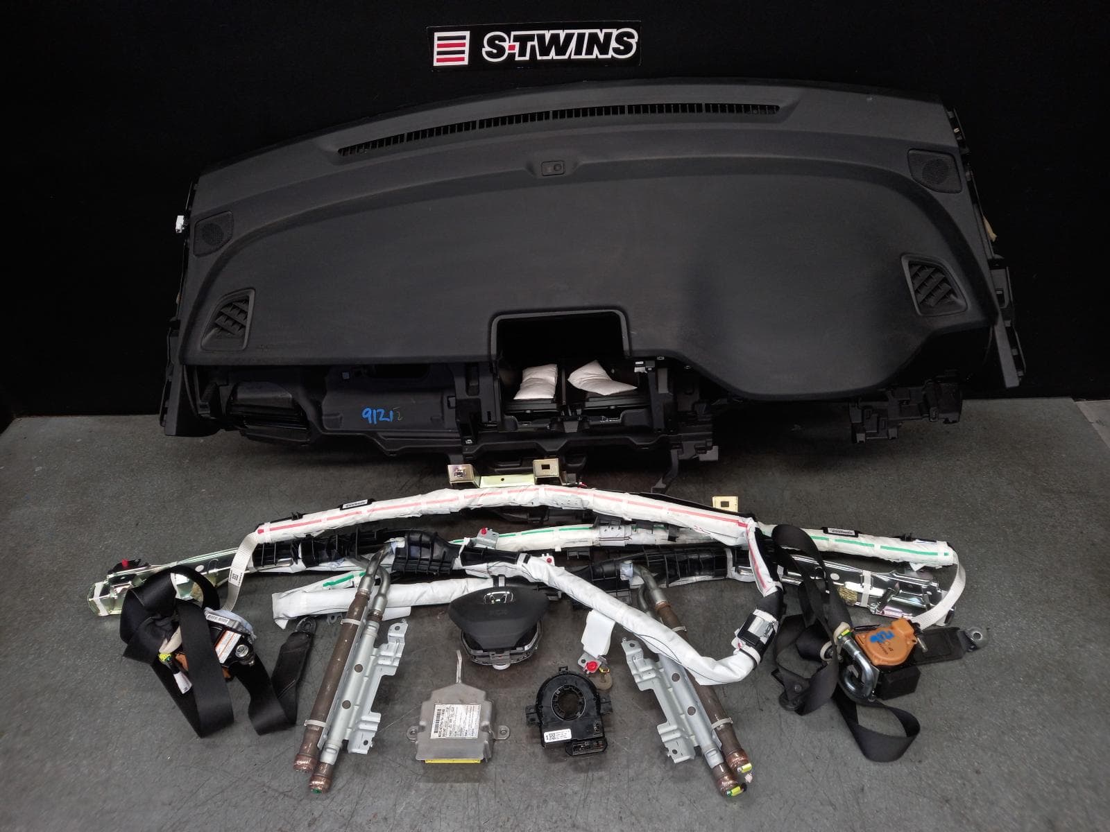 Used auto part listing image: 2021 HONDA ODYSSEY AIRBAG ASSEMBLY DUAL AIR BAG ASSY, RC1, 02/14-03/22 0000374078