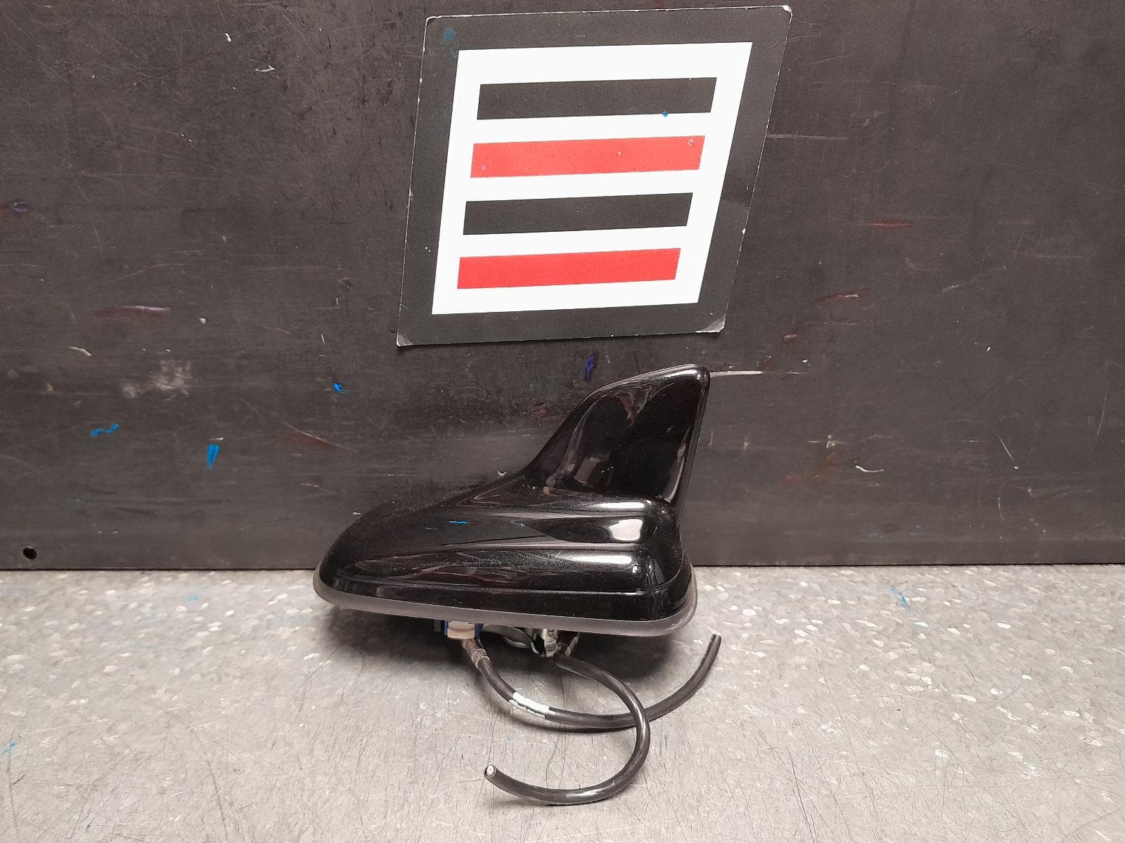 Used auto part listing image: 2017 AUDI Q2 ANTENNA GA, 10/16- 0000378050