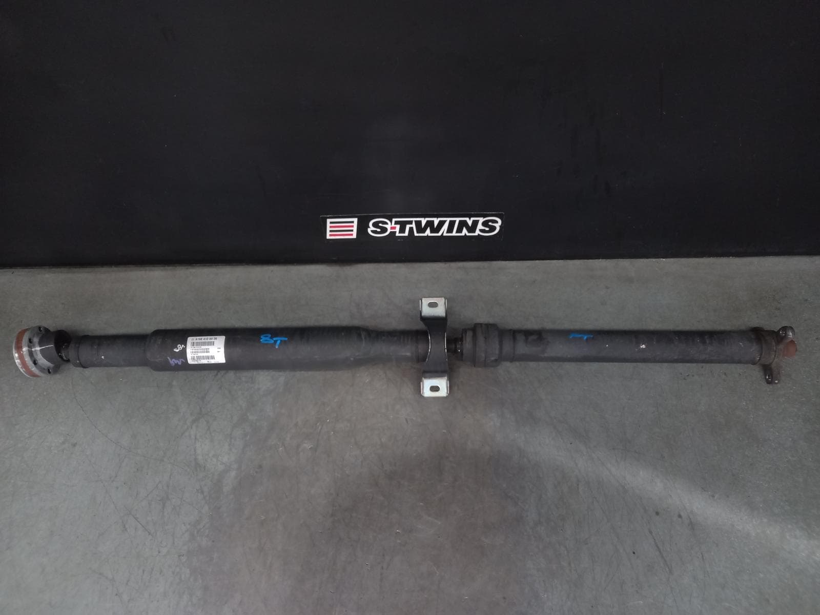 Used auto part listing image: 2013 MERCEDES M CLASS REAR PROP SHAFT W166, AUTO, AWD, DIESEL, 2.1, TURBO, ML250, 03/12-01/16 0000372824