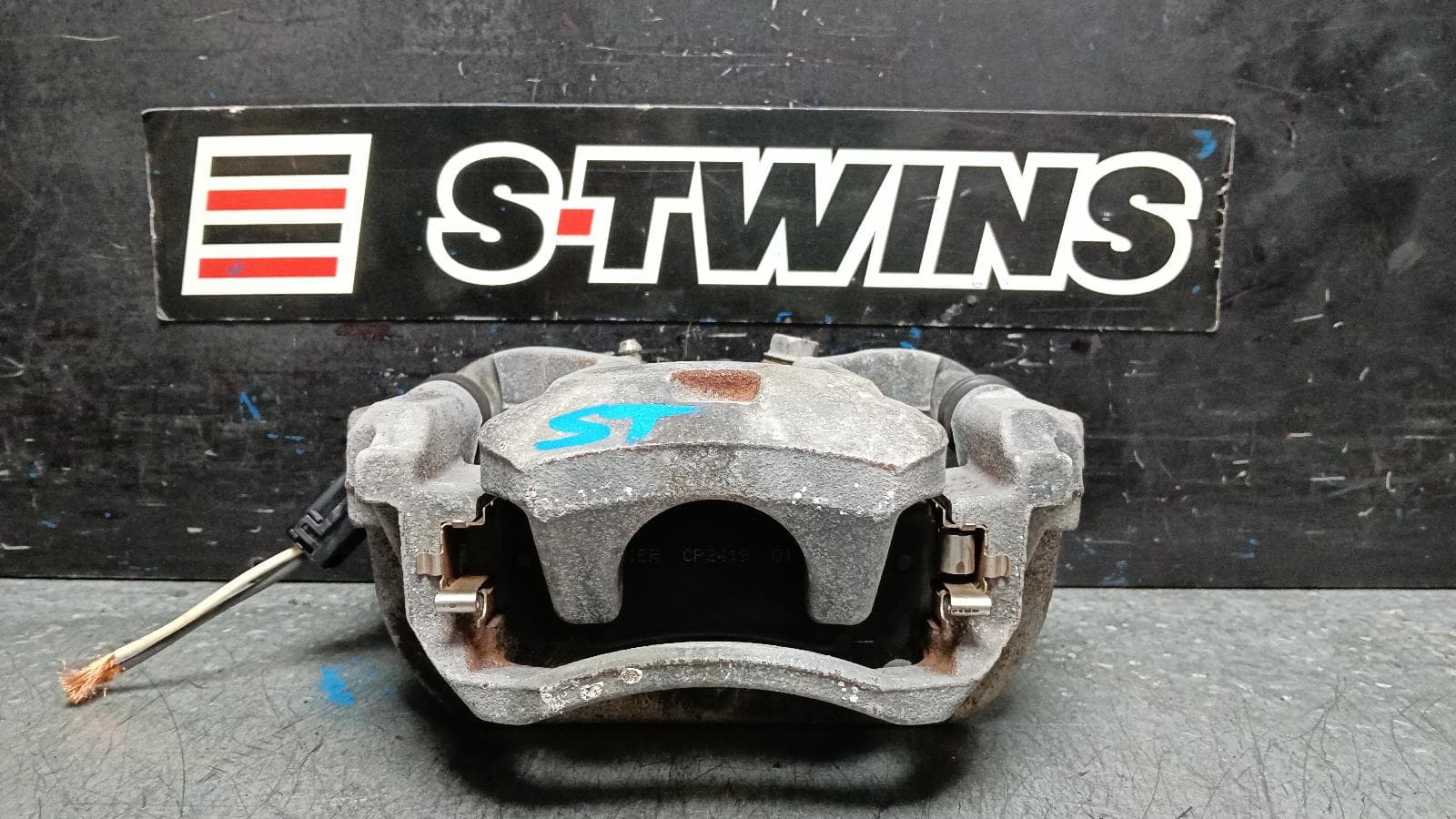 Used auto part listing image: 2015 LEXUS NX CALIPER LH REAR, AGZ/AYZ#, 02/14-12/21 0000402358