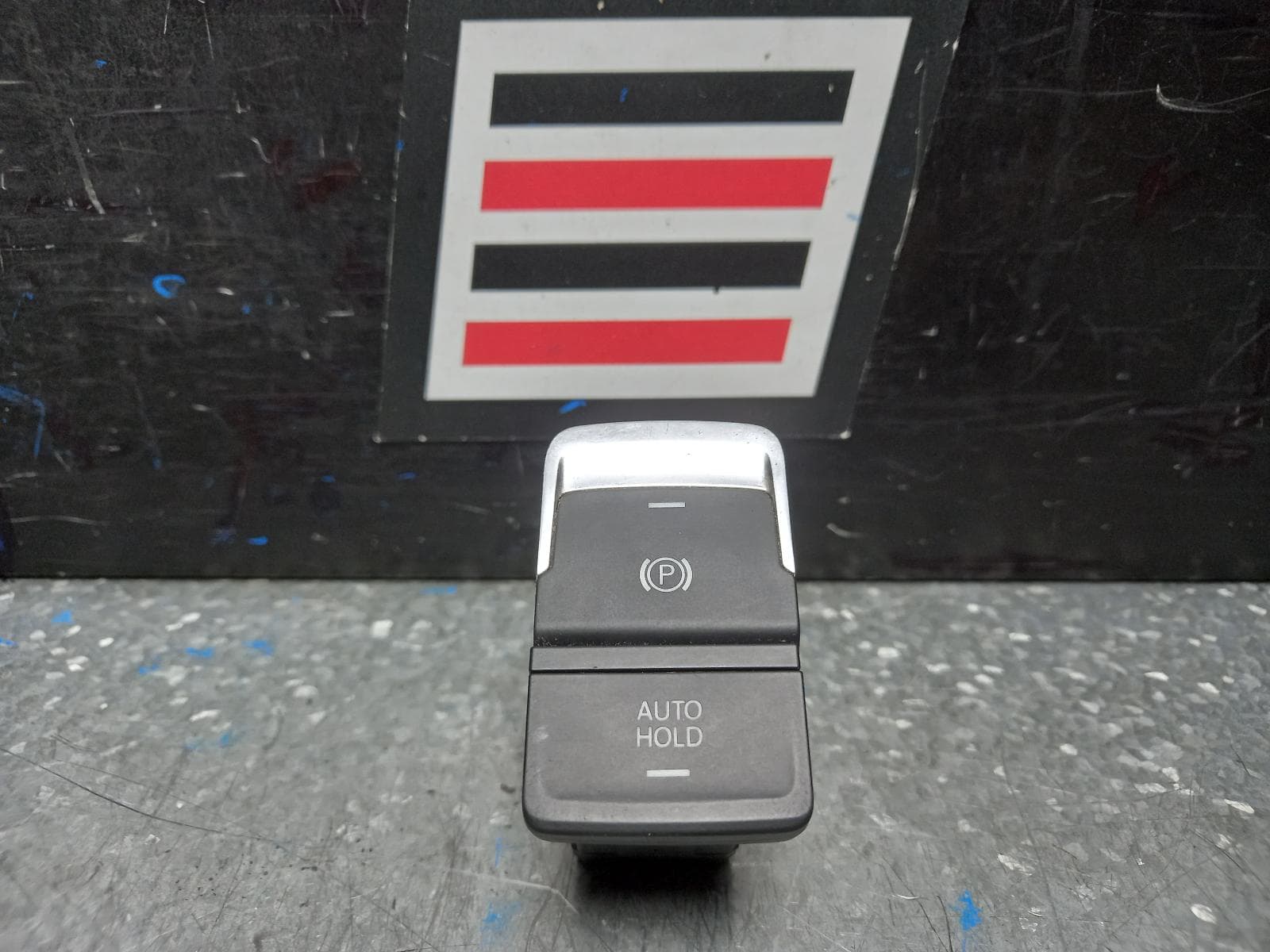 Used auto part listing image: 2017 VOLKSWAGEN GOLF ELECT PARK SWITCH, W/ AUTO HOLD TYPE, GEN 7, 11/12-08/20 0000373550