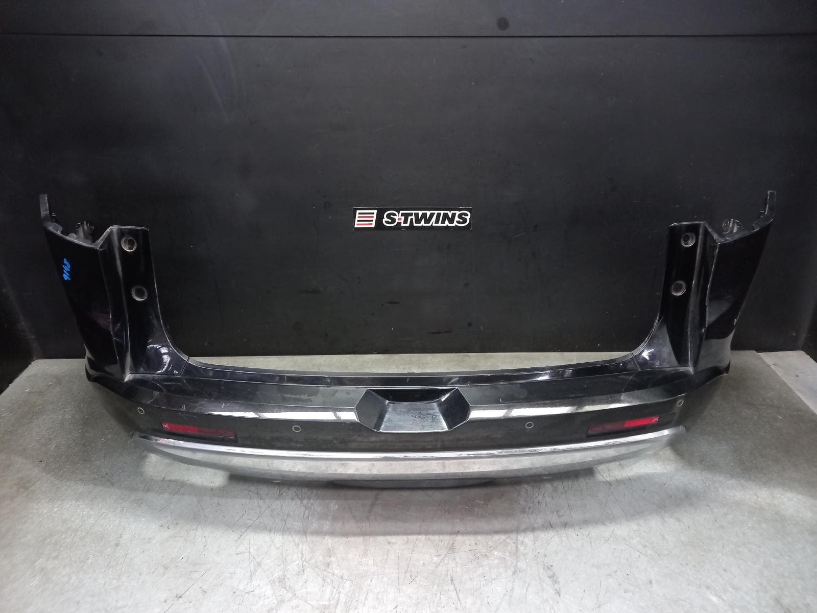 Used auto part listing image: 2018 HOLDEN ACADIA REAR BUMPER ADVANCED PARK ASSIST TYPE, AC, 08/18- 0000381617