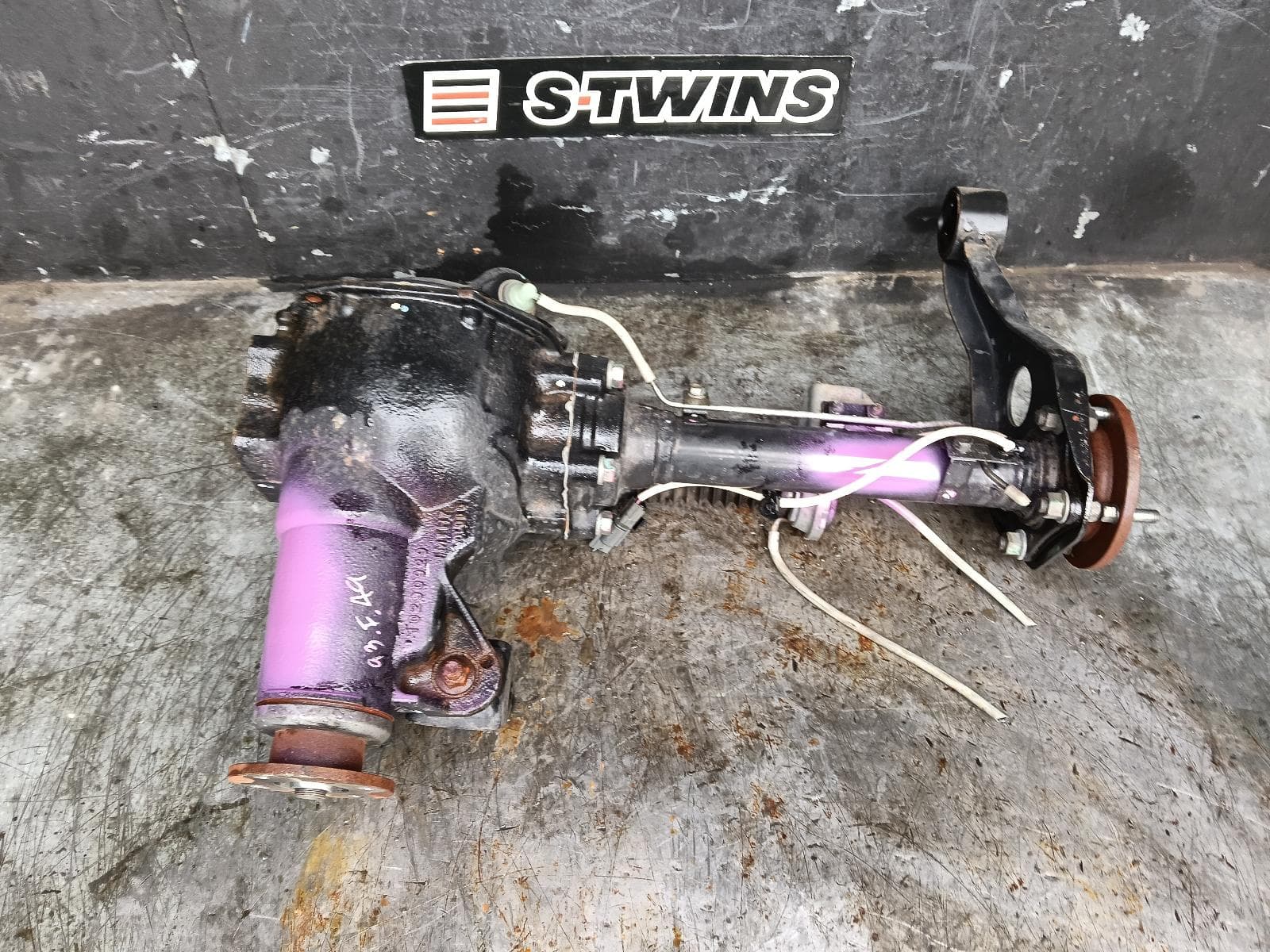 Used auto part listing image: 2021 MITSUBISHI PAJERO DIFFERENTIAL CENTRE FRONT, 2.4, 4N15, QE-QF, PAJERO SPORT, DIESEL, 3.692 RATIO, 10/15- 0000409094