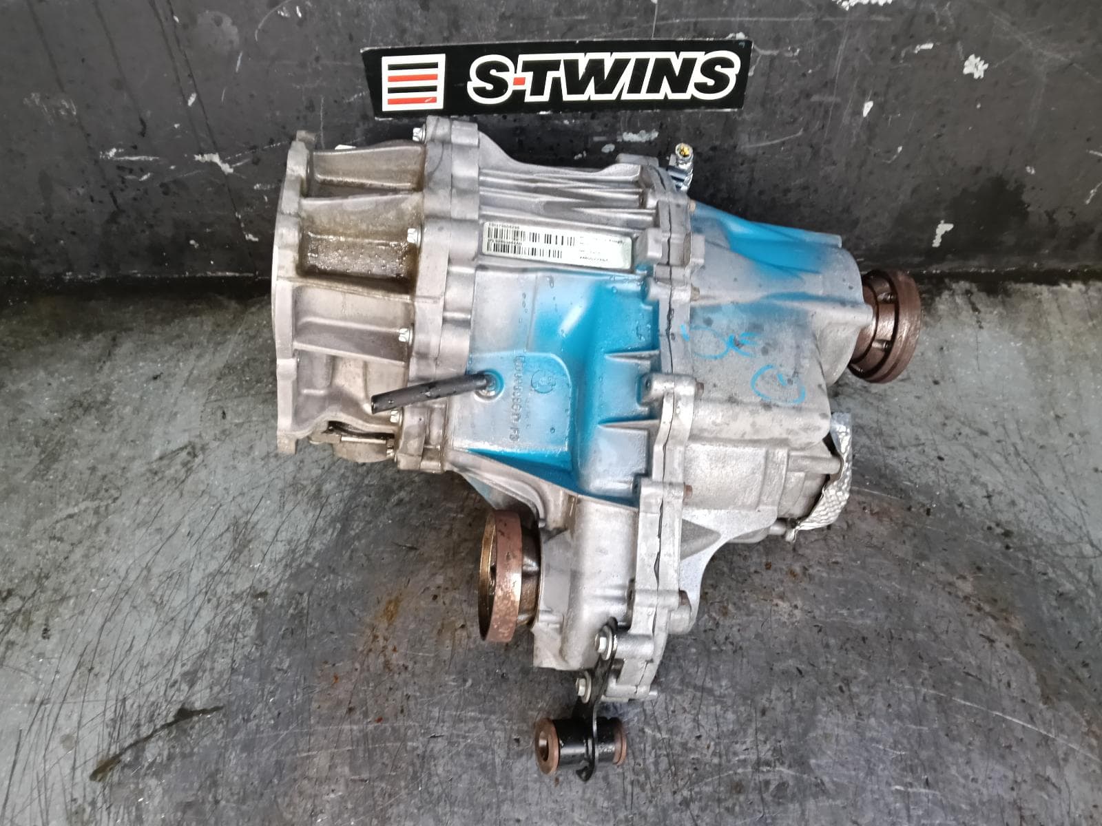 Used auto part listing image: 2015 JEEP GRANDCHEROKEE TRANSFER CASE AUTO, 8 SPEED, PETROL, 3.6, WK, 2 SPEED TRANSFER, 04/13-02/22 0000403295
