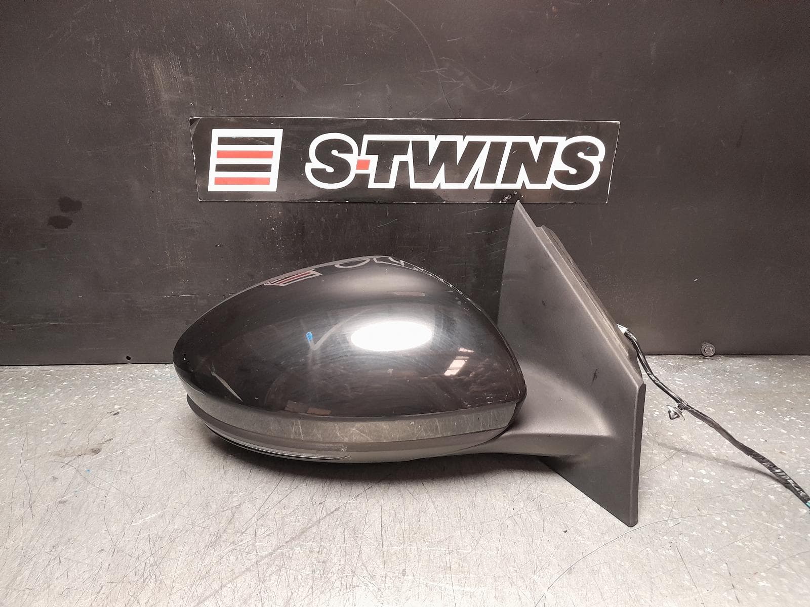 Used auto part listing image: 2016 RENAULT MEGANE RIGHT DOOR MIRROR BFB/KFB/LFF, HATCH/WAGON/SEDAN, 06/16-02/20 0000373975