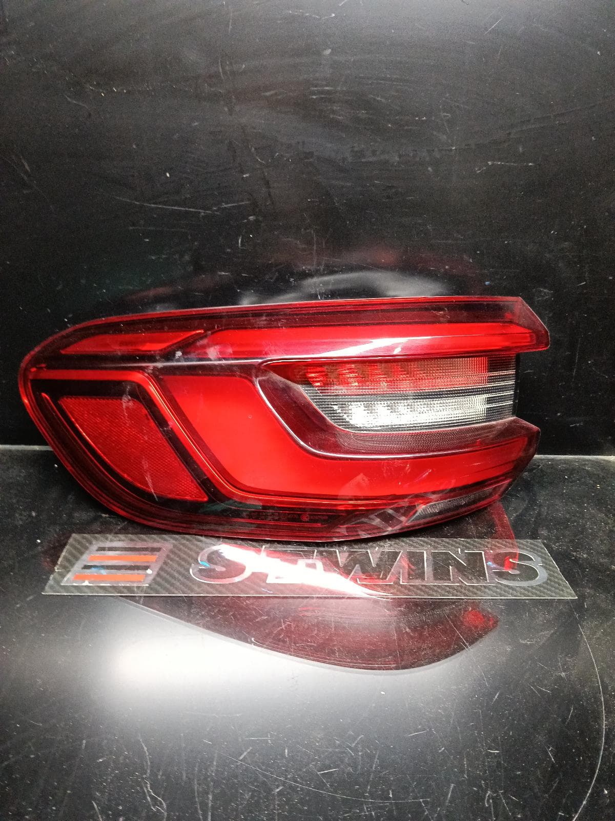 Used auto part listing image: 2019 BMW X5 LEFT TAILLIGHT G05/F95, IN BODY, LED TYPE, 08/18-02/23 0000406687