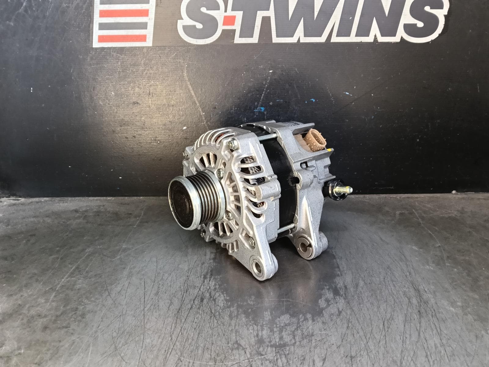 Used auto part listing image: 2017 MAZDA CX5 ALTERNATOR DIESEL, 2.2, SH-VPTS CODE, 150AMP, KF, 02/17-04/18 0000414210