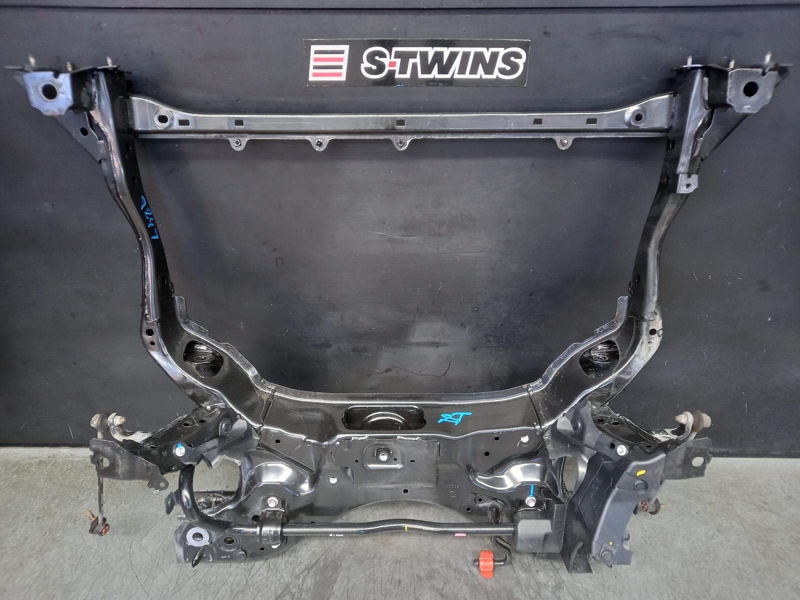 Used auto part listing image: 2021 MAZDA CX30 FRT XMEMBER CRADLE DM, 10/19- 0000358756
