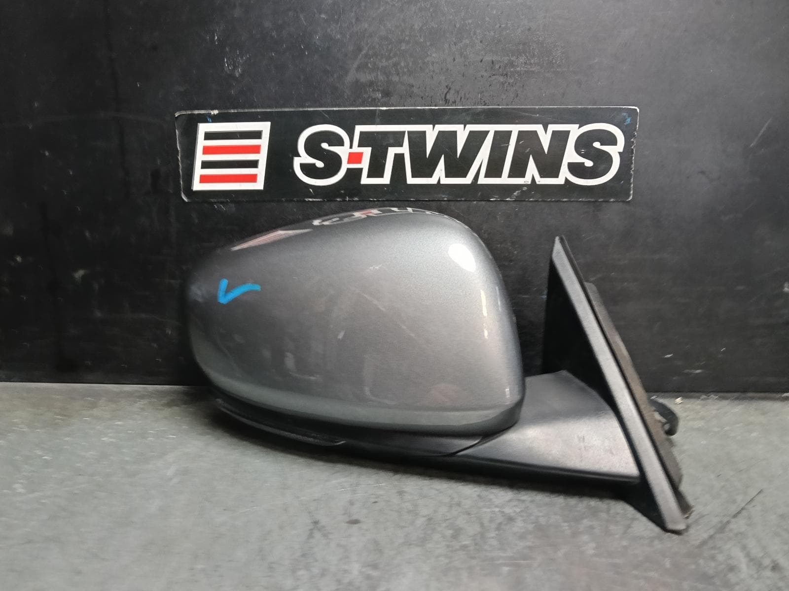 Used auto part listing image: 2017 RENAULT KALEOS RIGHT DOOR MIRROR XZG, W/ POWER FOLD, BLIND SPOT TYPE, 05/16-05/19 0000414262