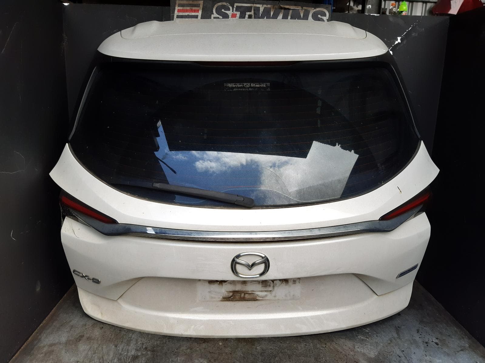 Used auto part listing image: 2016 MAZDA CX9 BOOTLID TAILGATE TC, TAILGATE, W/ POWER LIFTGATE TYPE, 07/16-12/24 0000371733