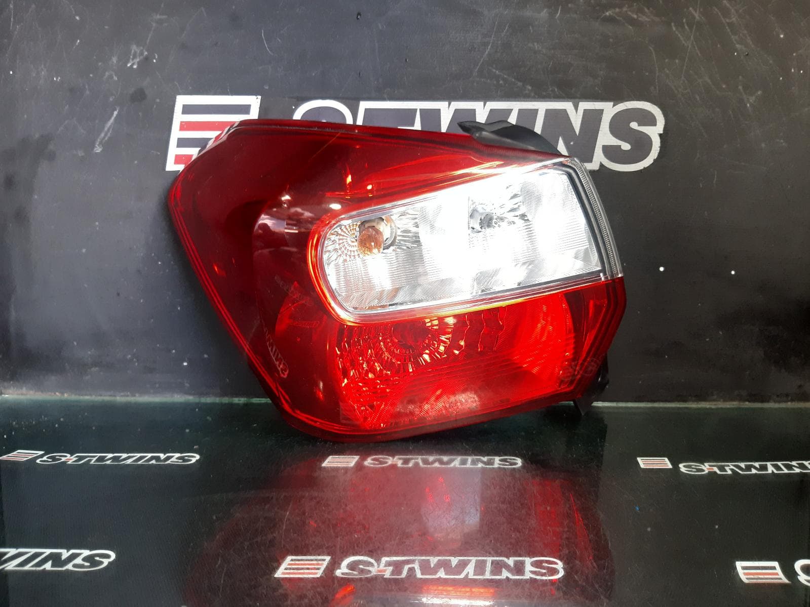 Used auto part listing image: 2013 SUBARU XV LEFT TAILLIGHT G4X, IN BODY, RED LENS TYPE, 08/11-10/15 0000372892