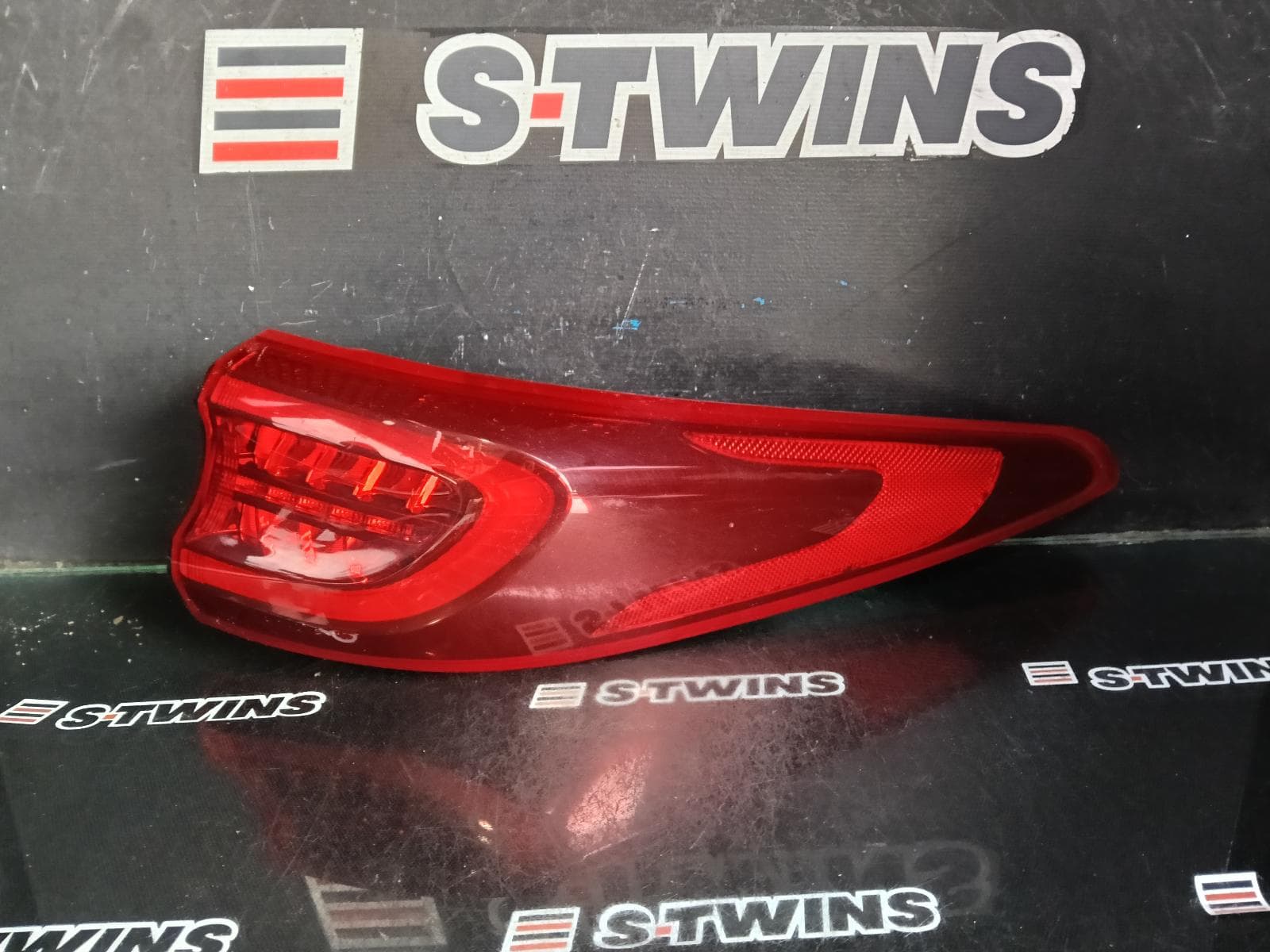 Used auto part listing image: 2018 KIA SPORTAGE RIGHT TAILLIGHT QL, IN BODY, LED TYPE, 06/18-08/21 0000406888