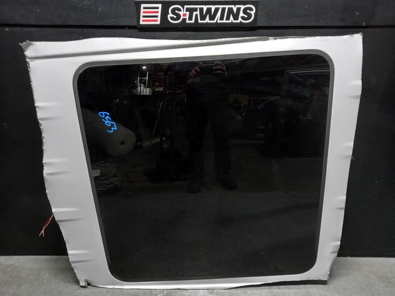 Used auto part listing image: 2022 HYUNDAI PALISADE ROOF GLASS SUNROOF T LX2, 07/20-03/25 0000345839