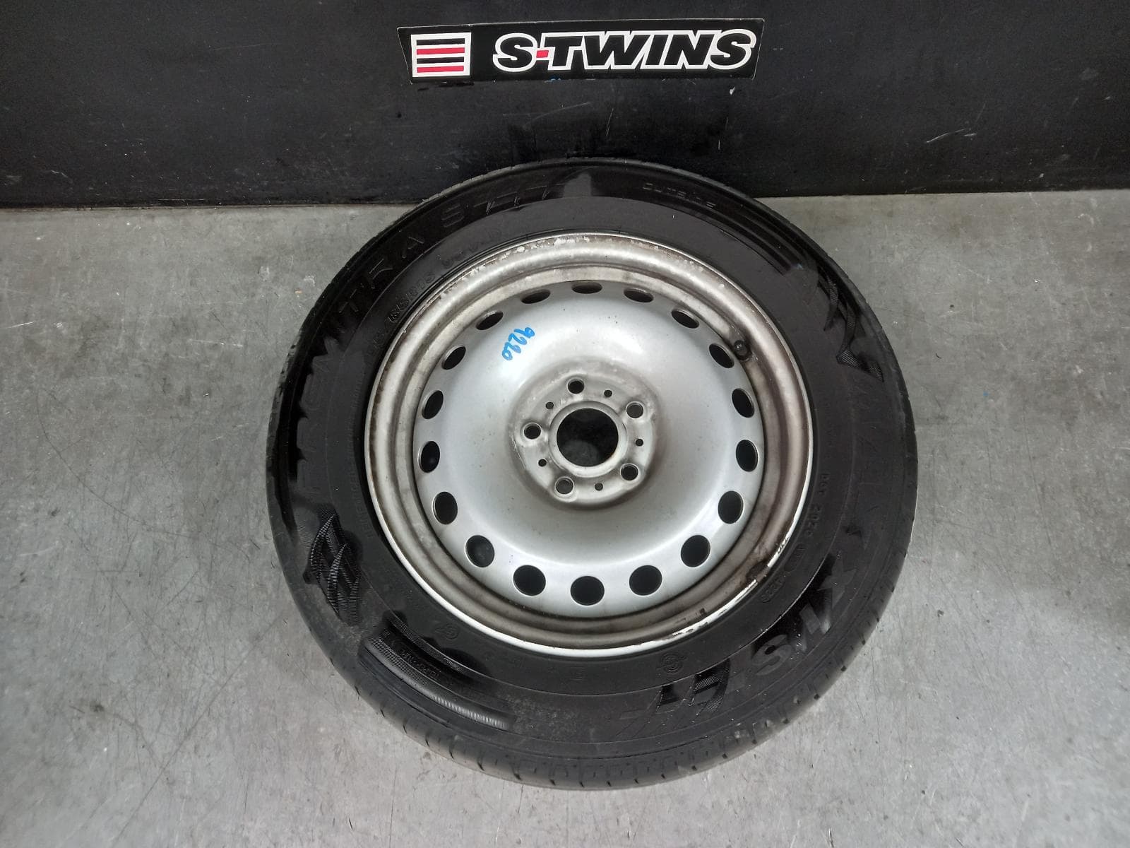 Used auto part listing image: 2019 RENAULT KANGOO WHEEL STANDARD STEEL X61, FACTORY, 15X6IN, 10/10-02/22 0000388854