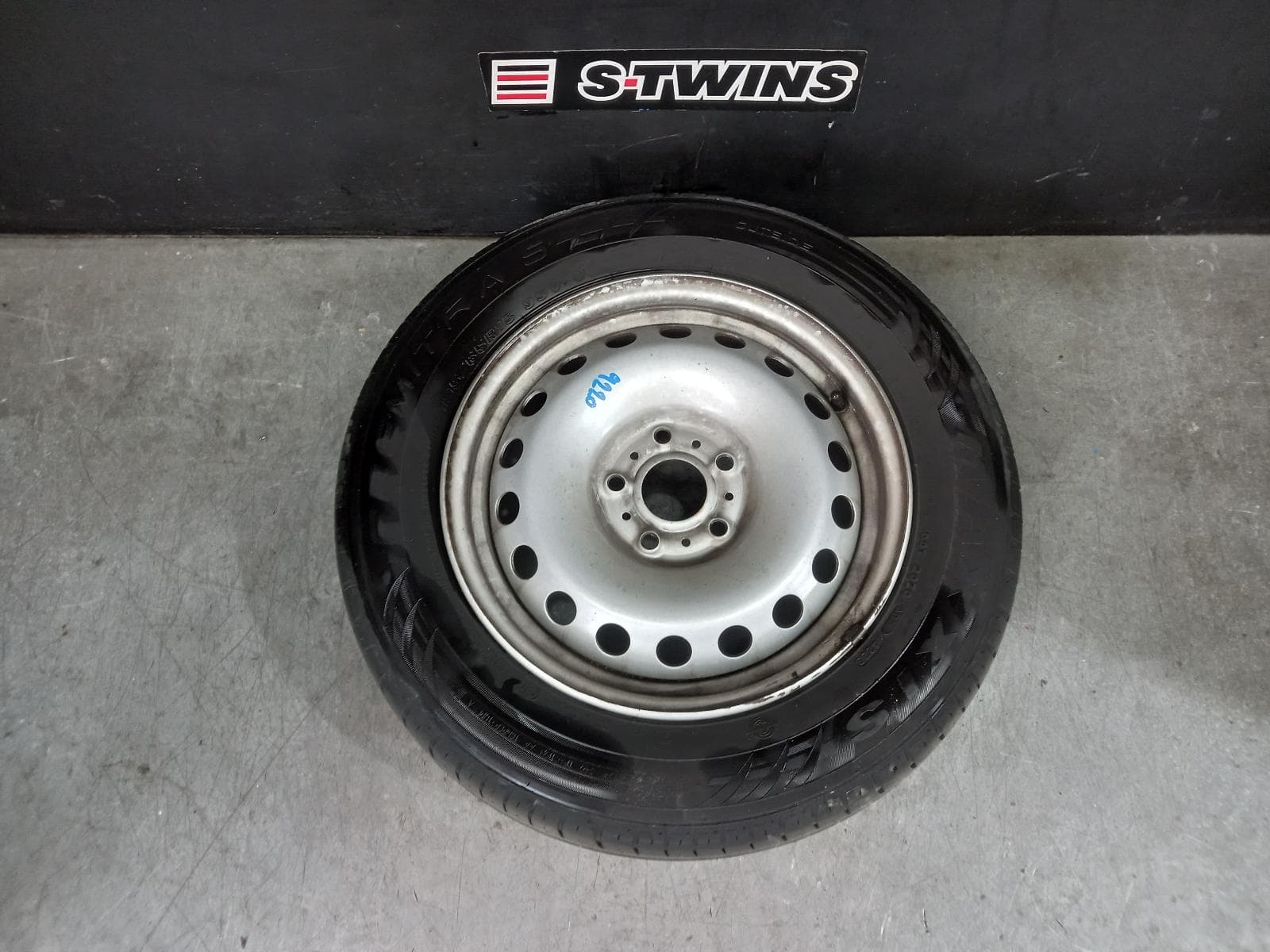 Used auto part listing image: 2019 RENAULT KANGOO WHEEL STANDARD STEEL X61, FACTORY, 15X6IN, 10/10-02/22 0000388860