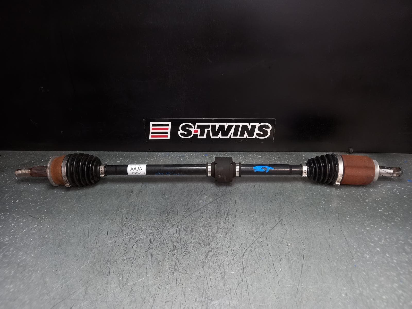 Used auto part listing image: 2014 HOLDEN BARINA RIGHT DRIVESHAFT AUTO, ABS TYPE, TM, 09/11-12/18 0000373621