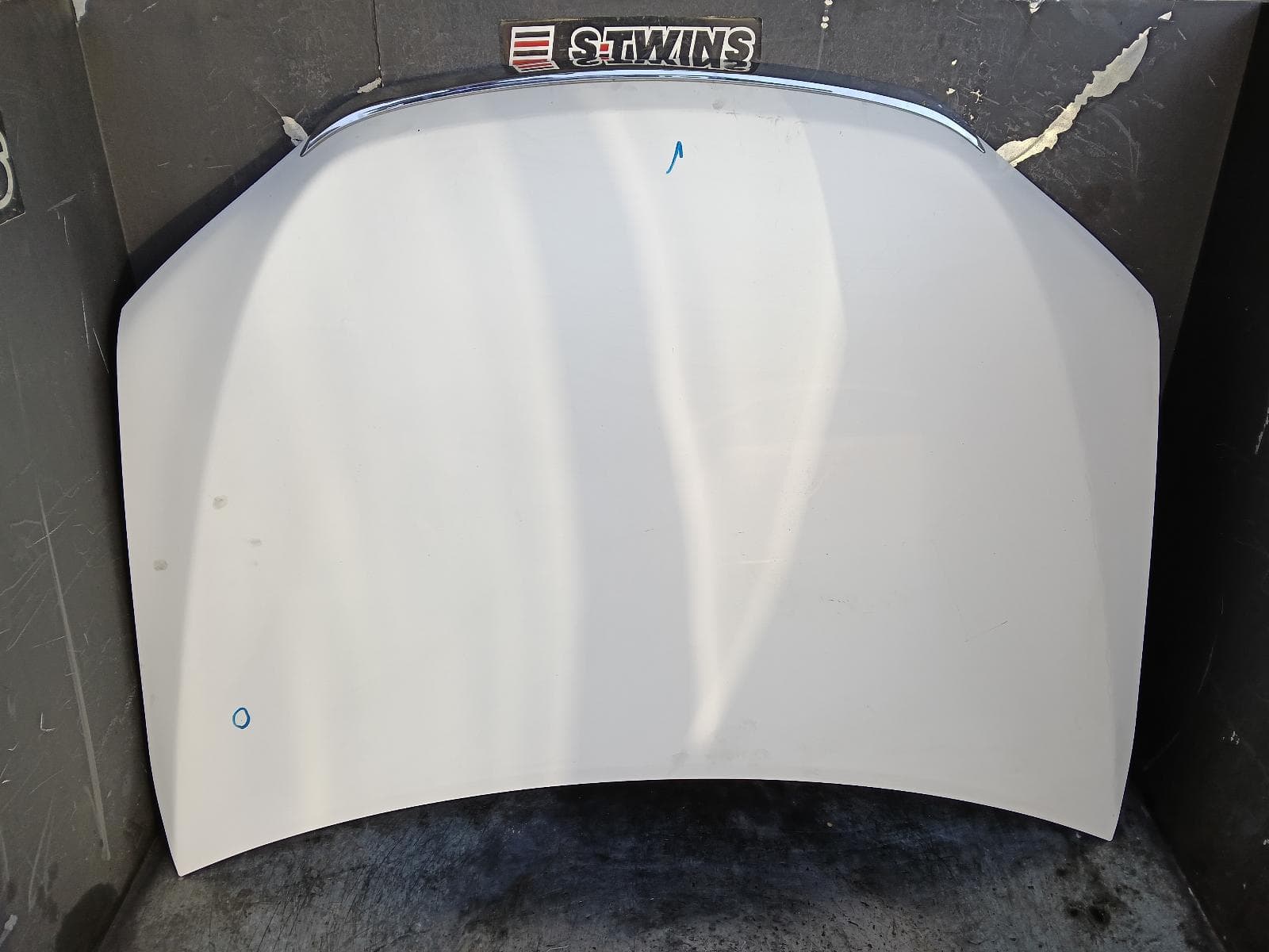 Used auto part listing image: 2013 TOYOTA AURION BONNET GSV50R, 02/12-08/17 0000411309
