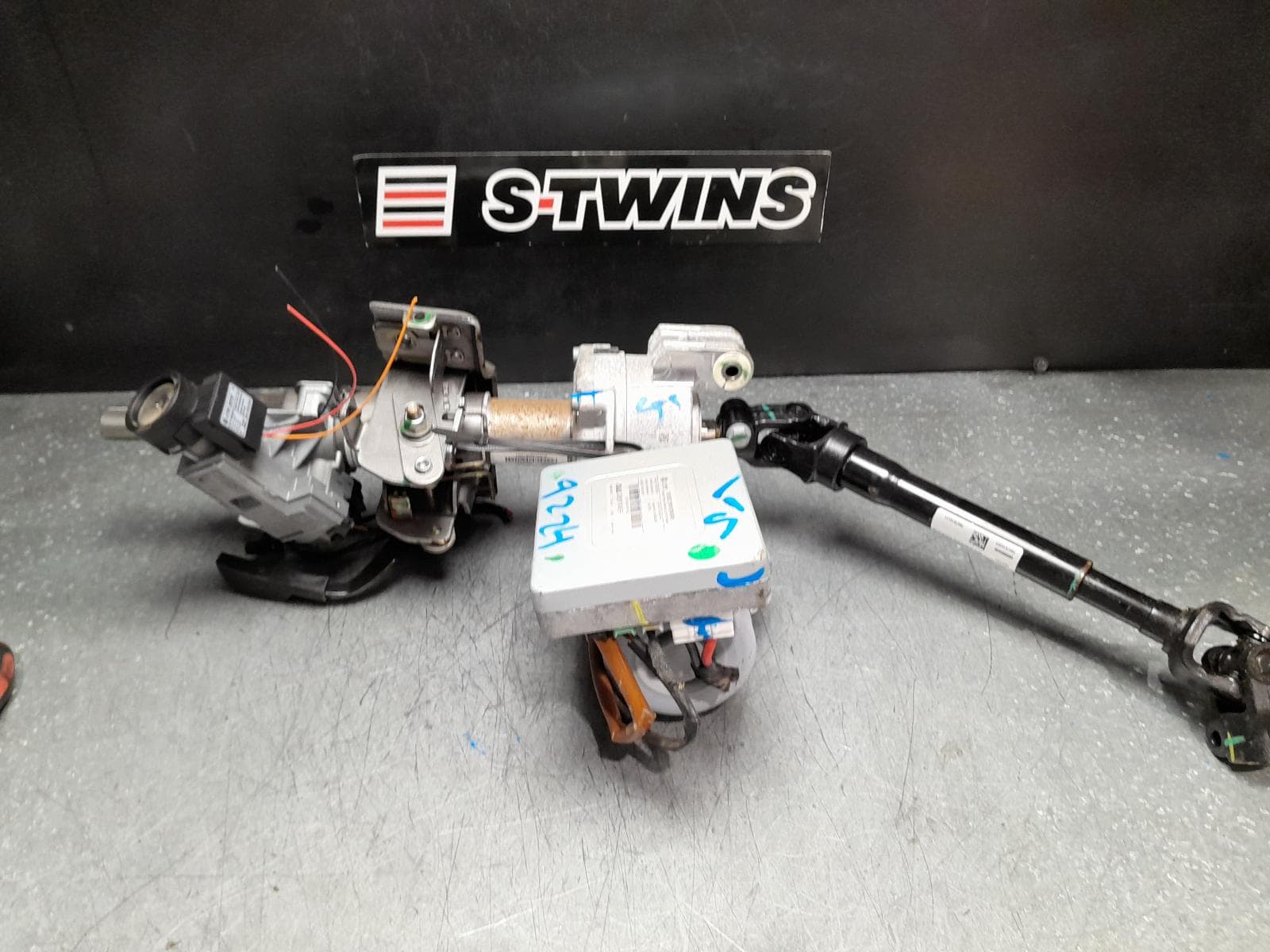 Used auto part listing image: 2021 MG ZS STEERING COLUMN AZS1, ELECTRONIC ASSIST TYPE, 09/17- 0000373838