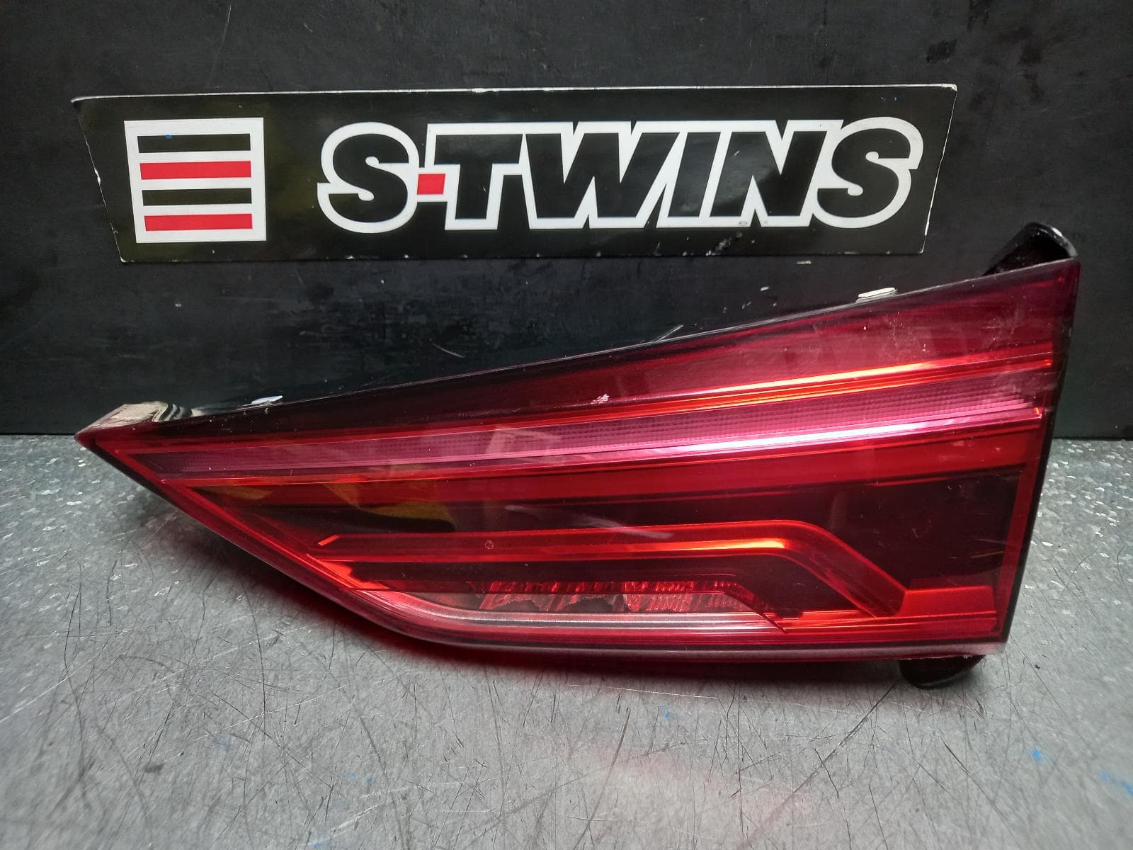 Used auto part listing image: 2022 AUDI Q3 REAR GARNISH TAILGATE LAMP (RH SIDE), W/ LED TYPE, F3, 03/19- 0000375364