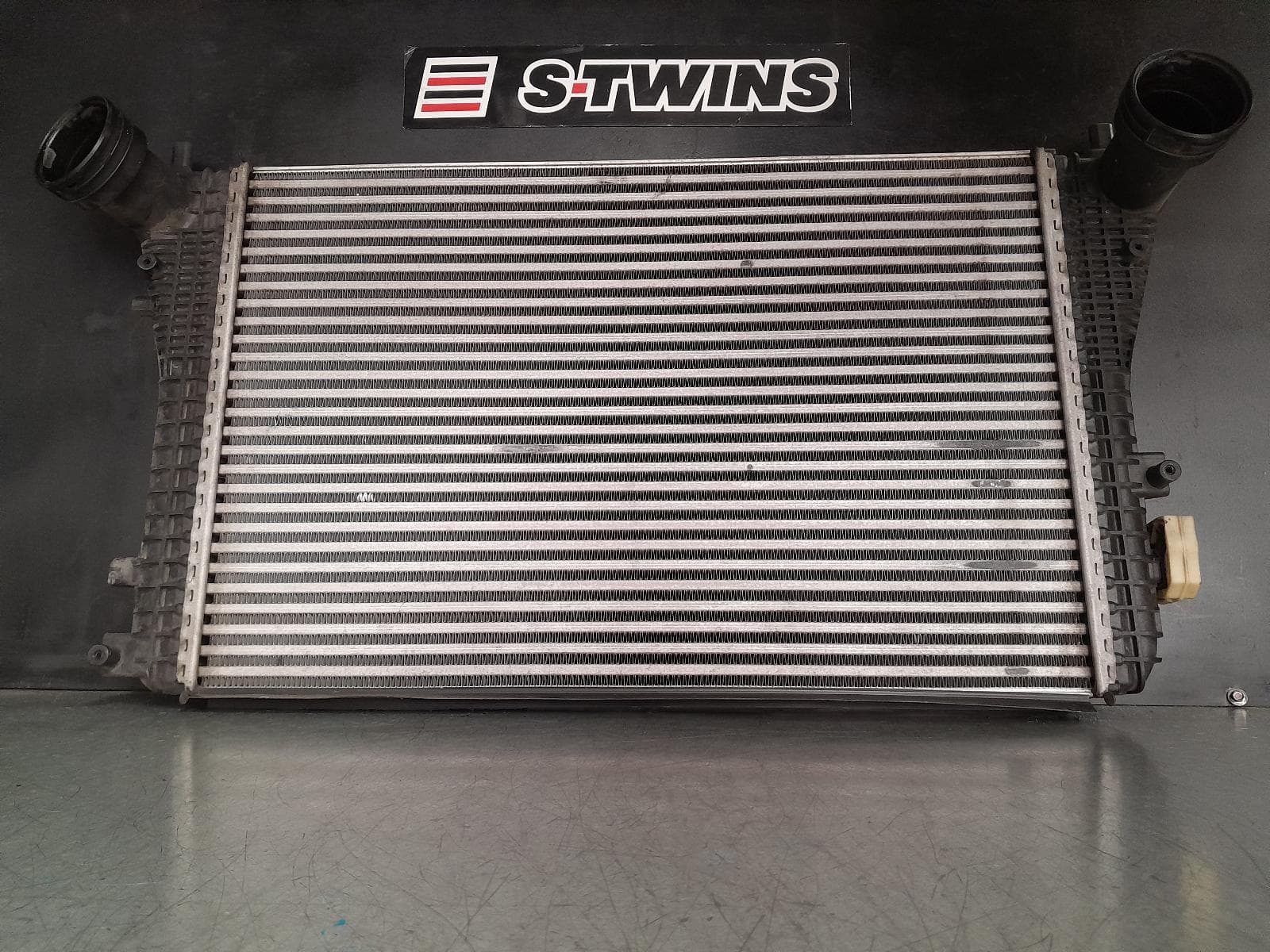 Used auto part listing image: 2012 VOLKSWAGEN GOLF INTERCOOLER PETROL, 1.4, CTHD/CAVD CODE, GEN 6, 10/08-01/16 0000370804