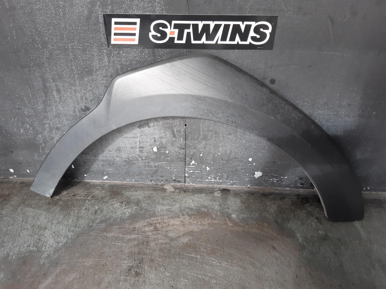 Used auto part listing image: 2021 SUBARU OUTBACK WHEEL ARCH FLARE 7TH GEN, 12/20-07/25 0000349017