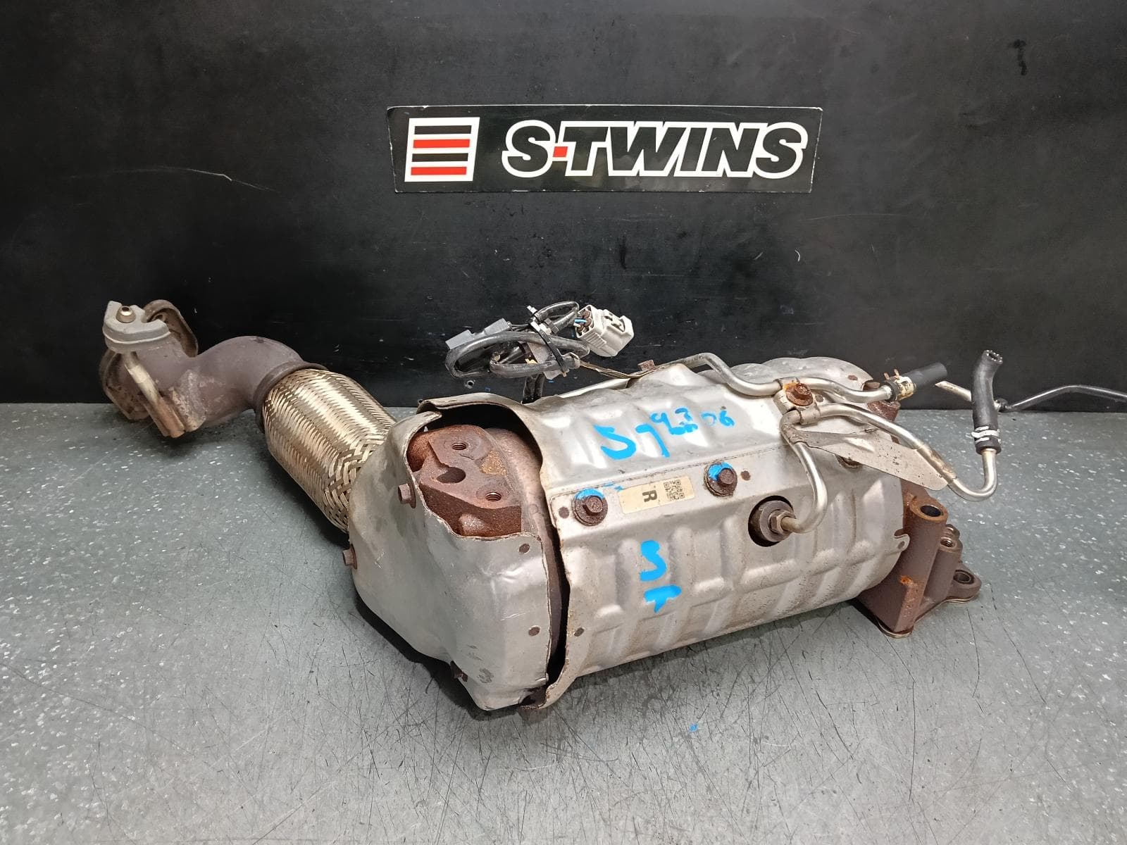 Used auto part listing image: 2015 MAZDA CX5 PARTICULATE FILTER DPF DIESEL, 2.2, TWIN TURBO, 4WD, KE, 02/12-12/16 0000381787