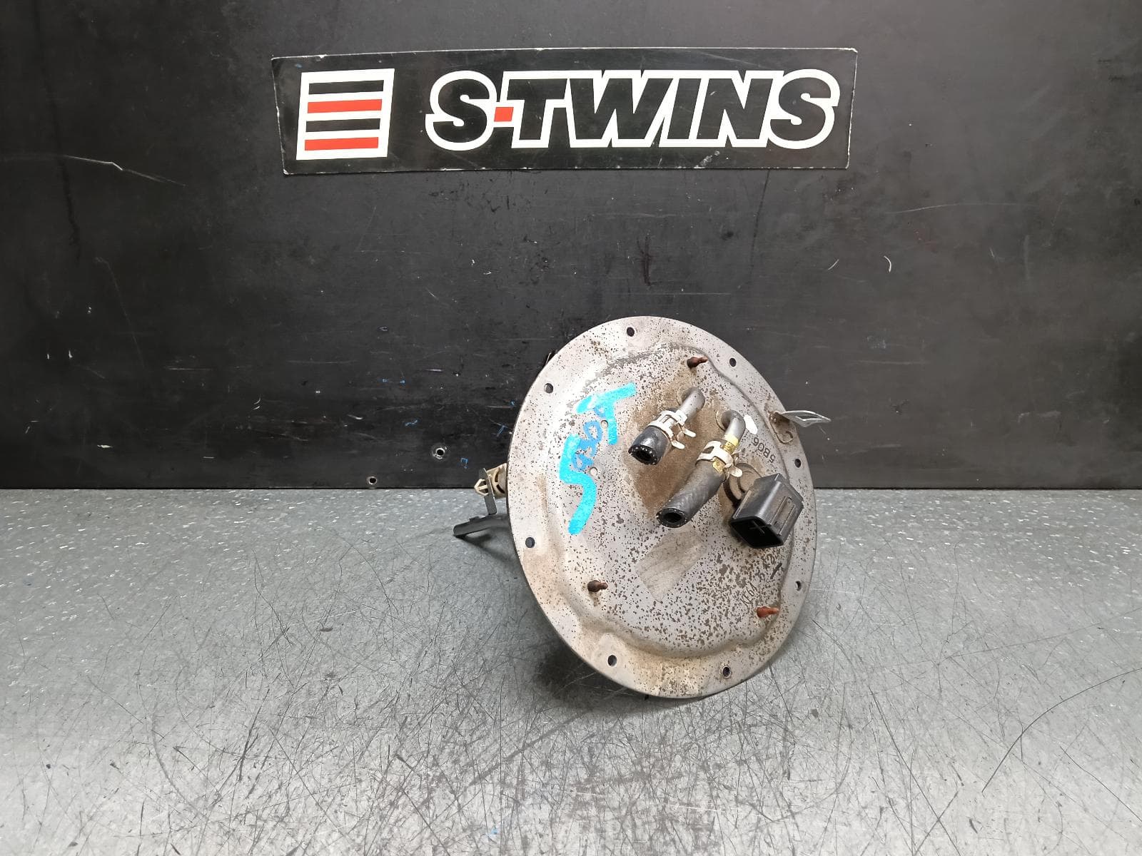 Used auto part listing image: 2015 MAZDA CX5 FUEL PUMP IN TANK (PUMP & SENDER), DIESEL, 2.2, SH, AWD, KE, 02/12-12/16 0000381789