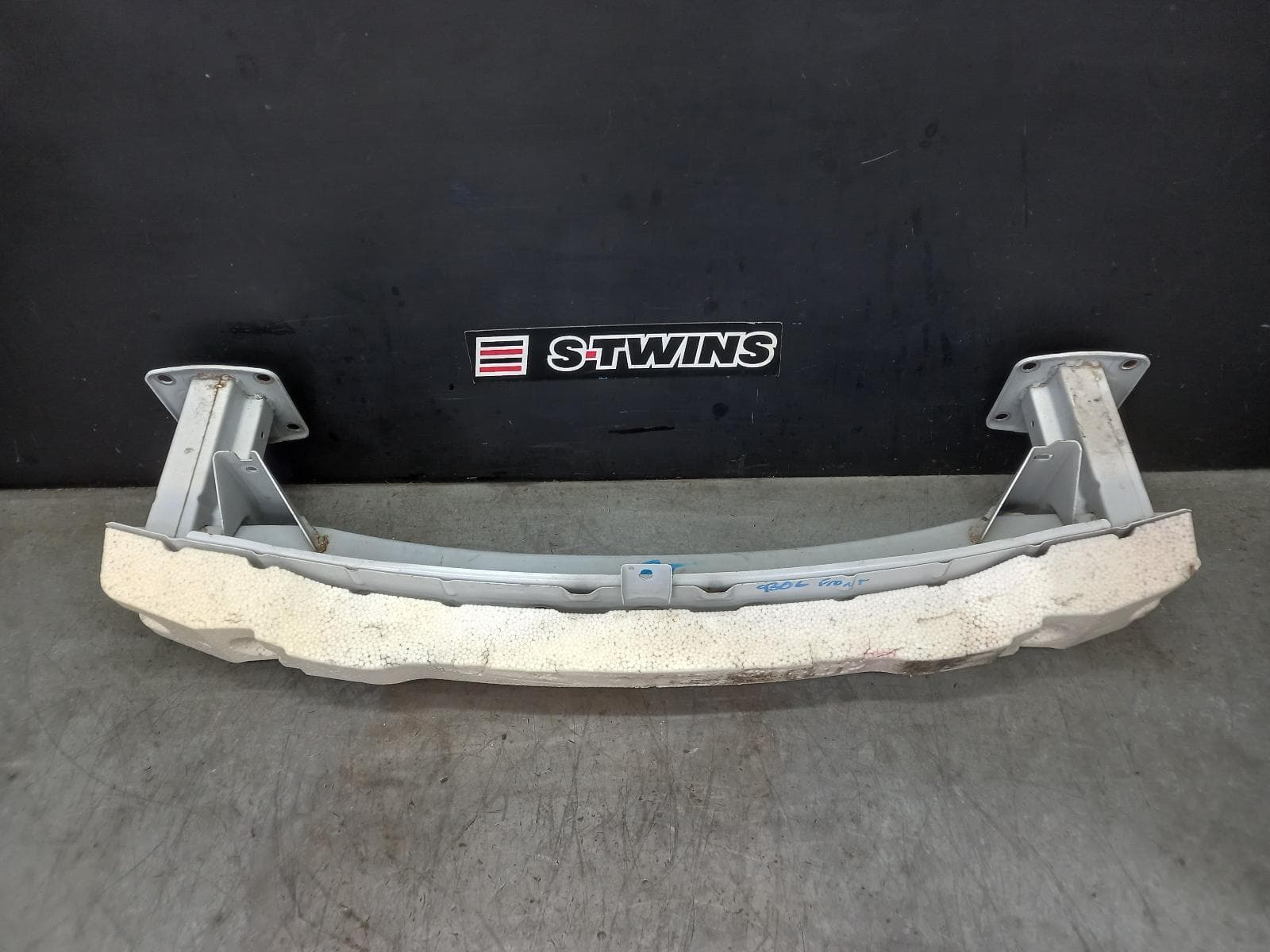 Used auto part listing image: 2015 MAZDA CX5 F BAR REINFORC BRACK MAIN REINFORCEMENT, KE, 02/12-01/17 0000381792