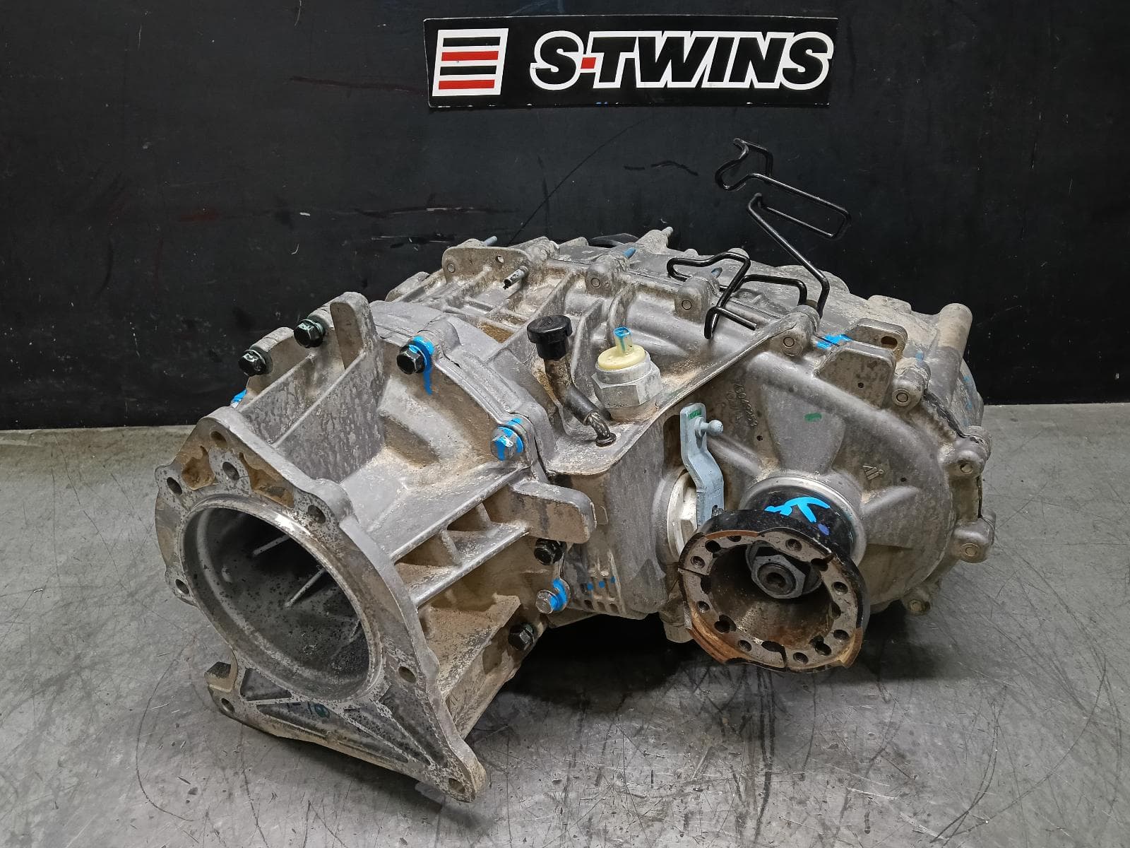 Used auto part listing image: 2022 JEEP WRANGLER TRANSFER CASE JL, 08/18- 0000407035