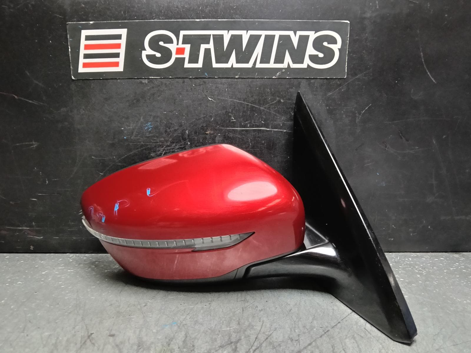 Used auto part listing image: 2019 NISSAN PATHFINDER RIGHT DOOR MIRROR R52, ST, NON HEATED, NON MEMORY TYPE, 12/16-04/21 0000386759