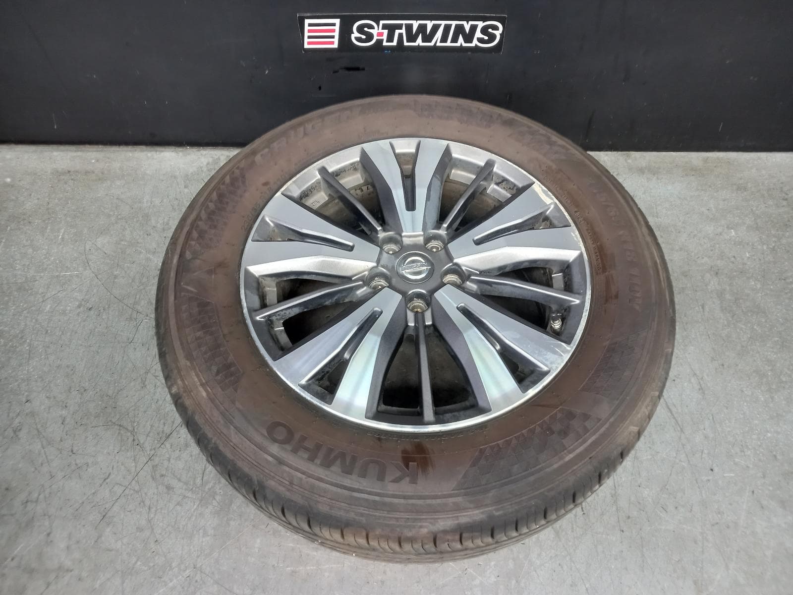 Used auto part listing image: 2019 NISSAN PATHFINDER WHEEL MAG FACTORY, 18X7.5IN, ST/ST-L, R52, 12/16-04/21 0000375931