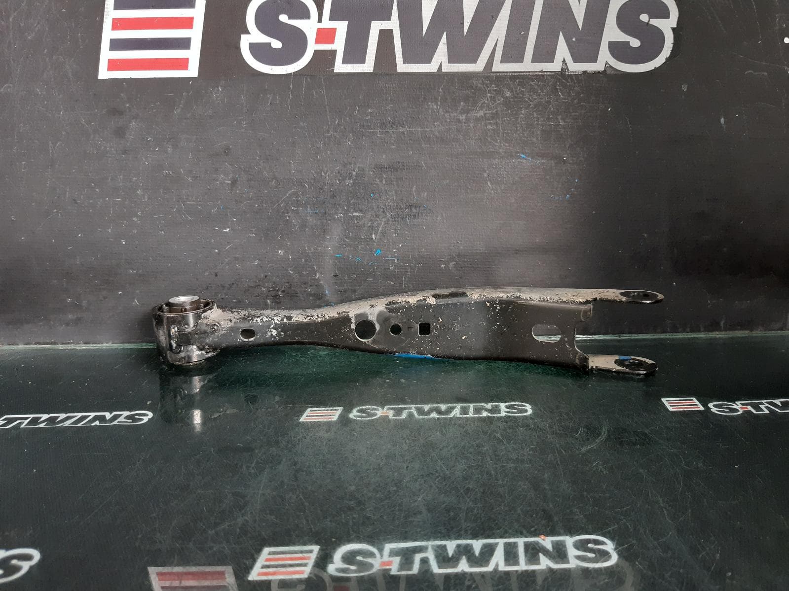 Used auto part listing image: 2020 SUBARU FORESTER RIGHT REAR TRAILING ARM TRAILING ARM, SK, 08/18-11/24 0000358033