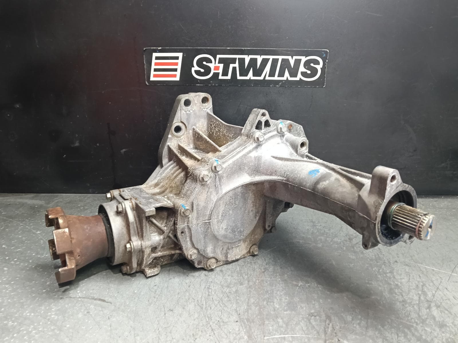 Used auto part listing image: 2014 HOLDEN CAPTIVA TRANSFER CASE AUTO, DIESEL, 2.2, CG, 01/11-06/18 0000411209