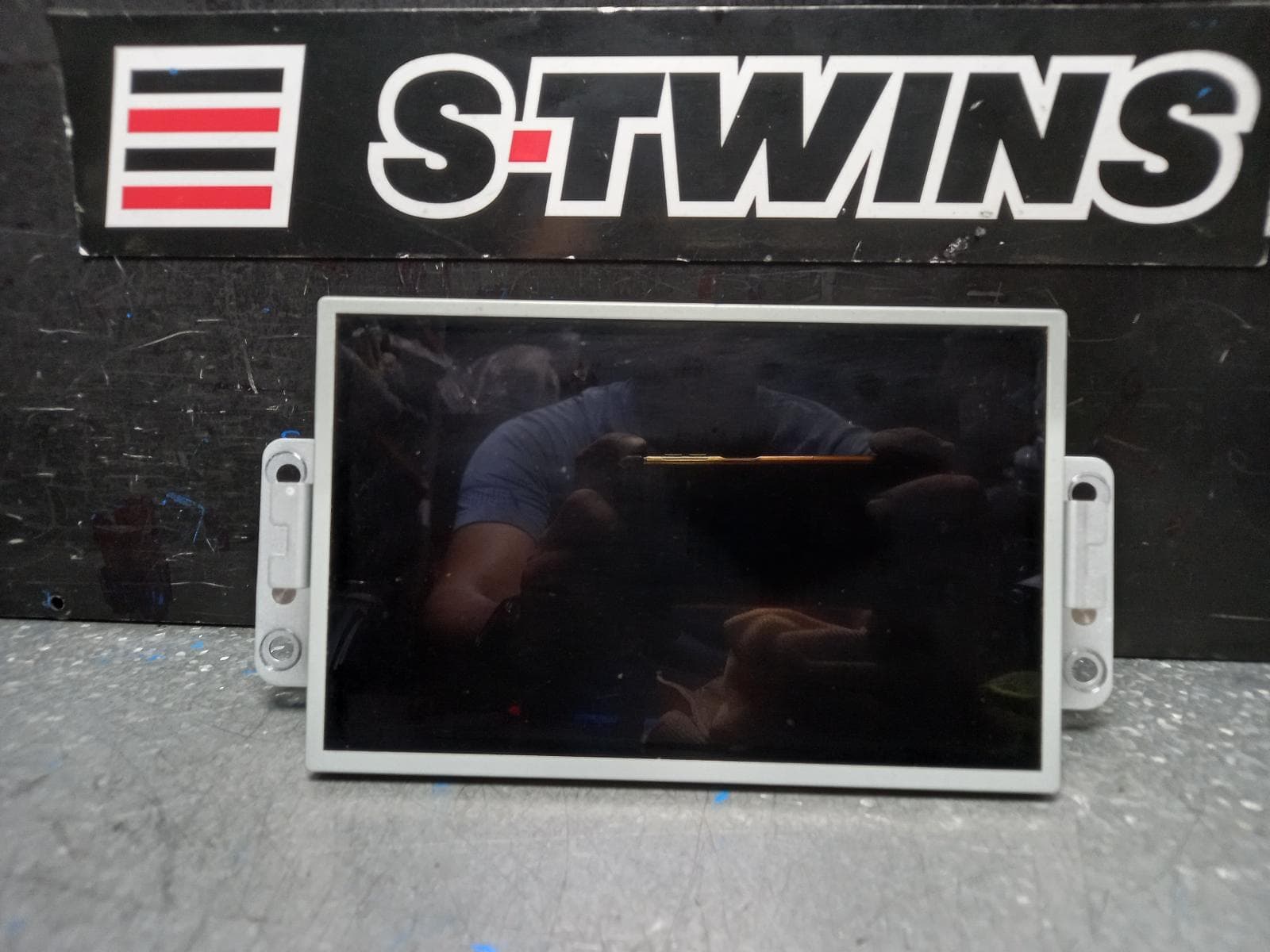 Used auto part listing image: 2021 FORD RANGER DISPLAY UNIT ONLY, 8IN TOUCHSCREEN, NON SAT NAV TYPE, PX SERIES 3, 06/18-04/22 0000373542