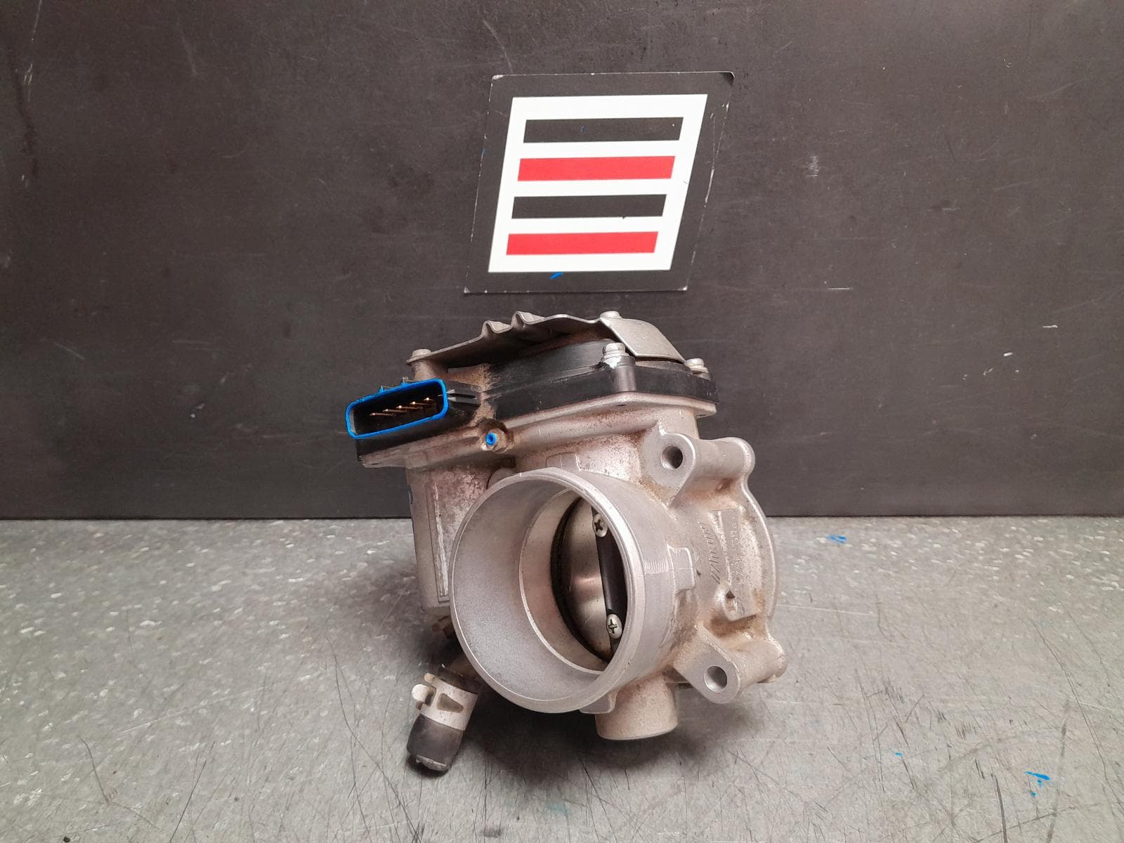 Used auto part listing image: 2012 MITSUBISHI LANCER THROTTLE BODY 2.0, 4B11, CJ, 07/07-10/15 0000374792