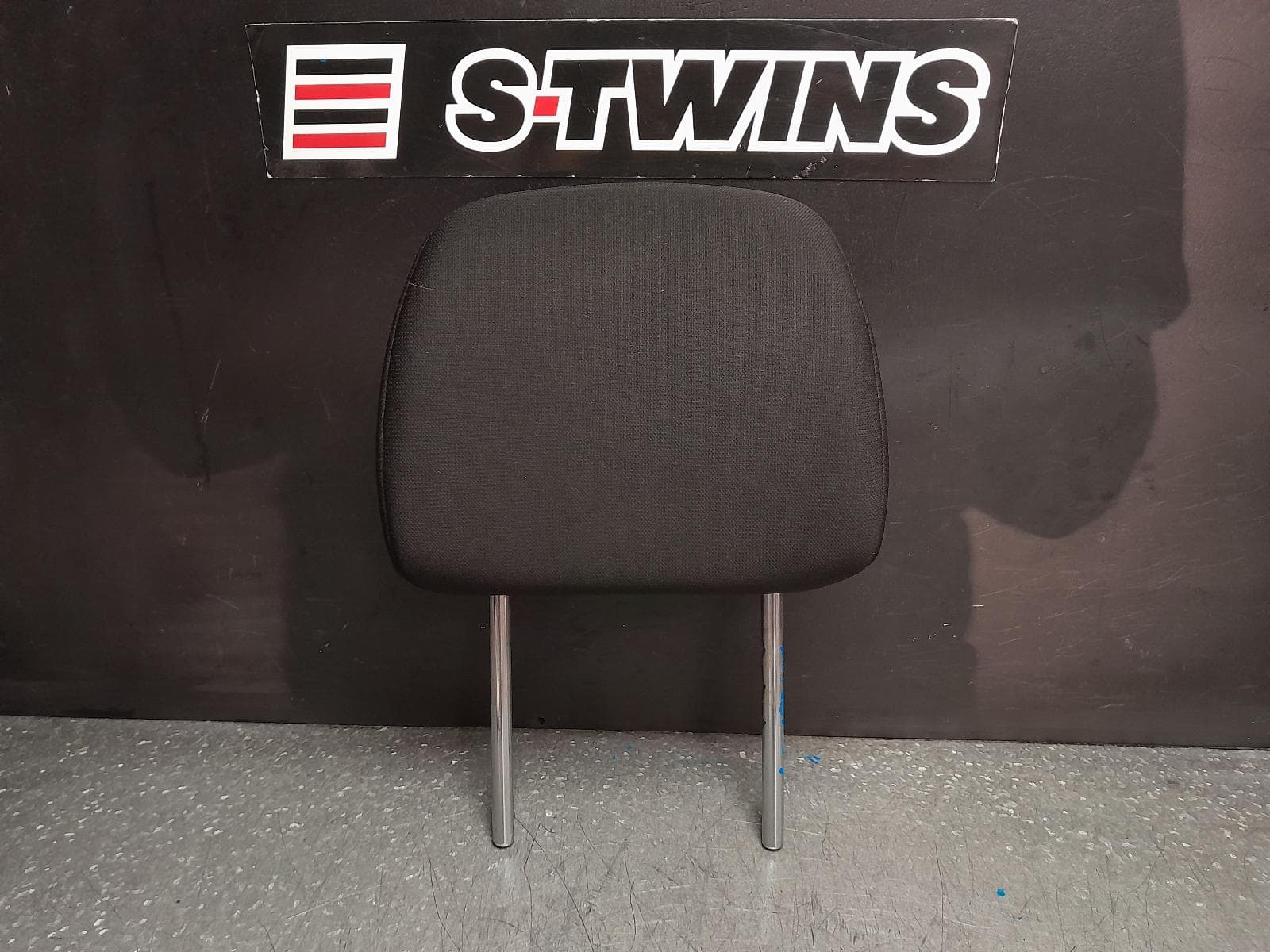 Used auto part listing image: 2012 MITSUBISHI LANCER HEADREST LH FRONT, CLOTH, CJ, 07/07-10/15 0000374807