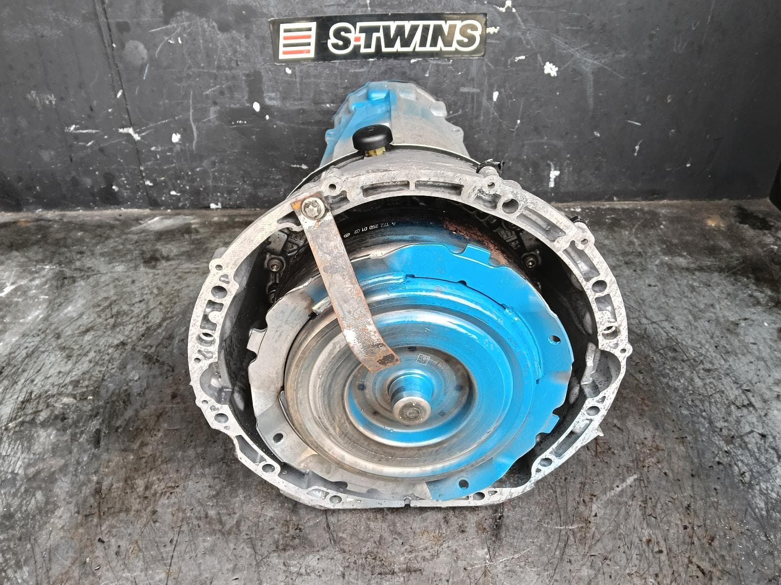 Used auto part listing image: 2015 MERCEDES GLC CLASS TRANS GEARBOX AUTO, AWD, PETROL, 2.0, TURBO, X253/C253, GLC250, 725.054 CODE, 09/15-07/19 0000402847