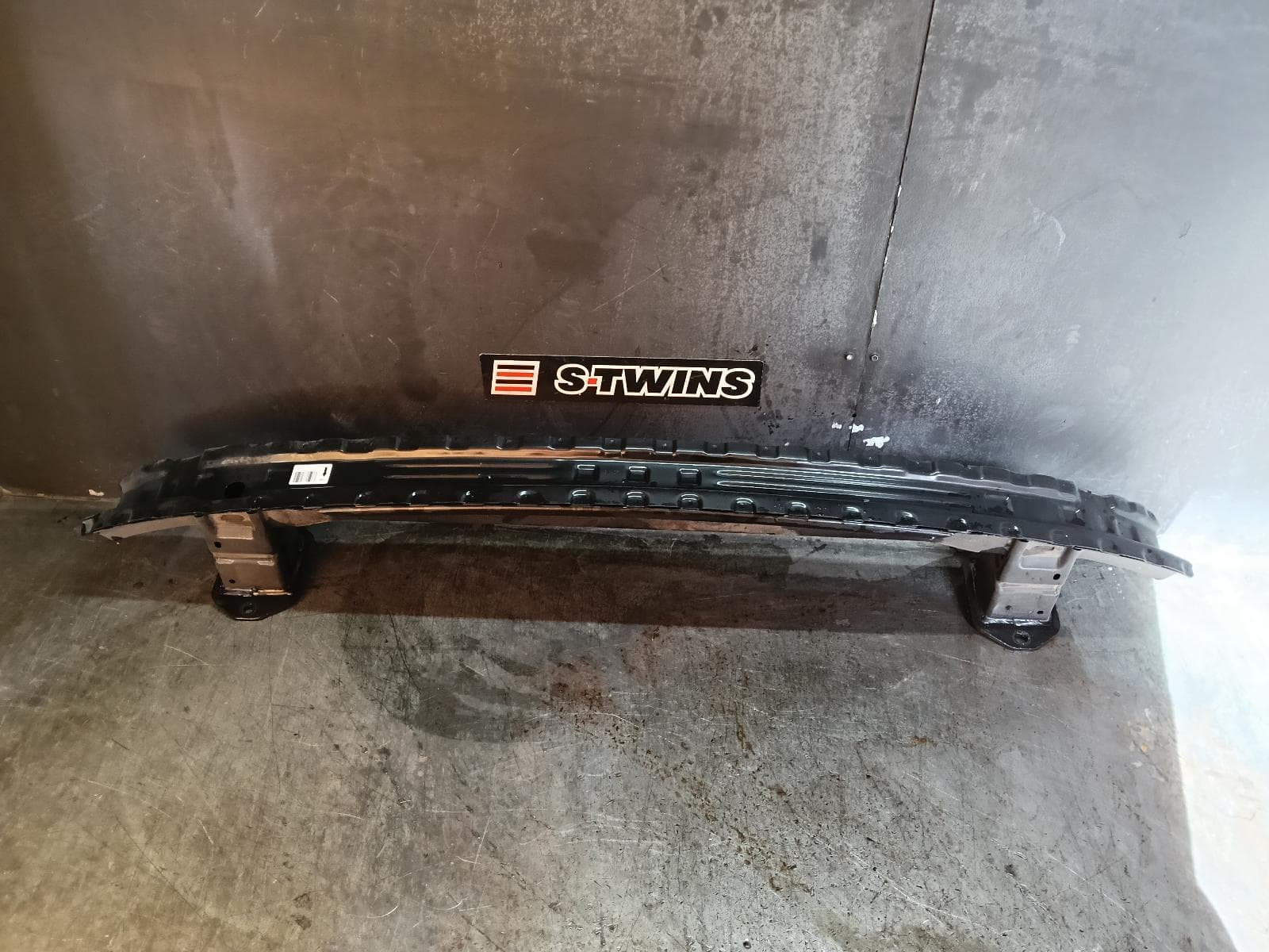 Used auto part listing image: 2015 MERCEDES GLC CLASS R BAR BRACKET REINFO MAIN REINFORCEMENT, X253/C253, 09/15-03/23 0000402840