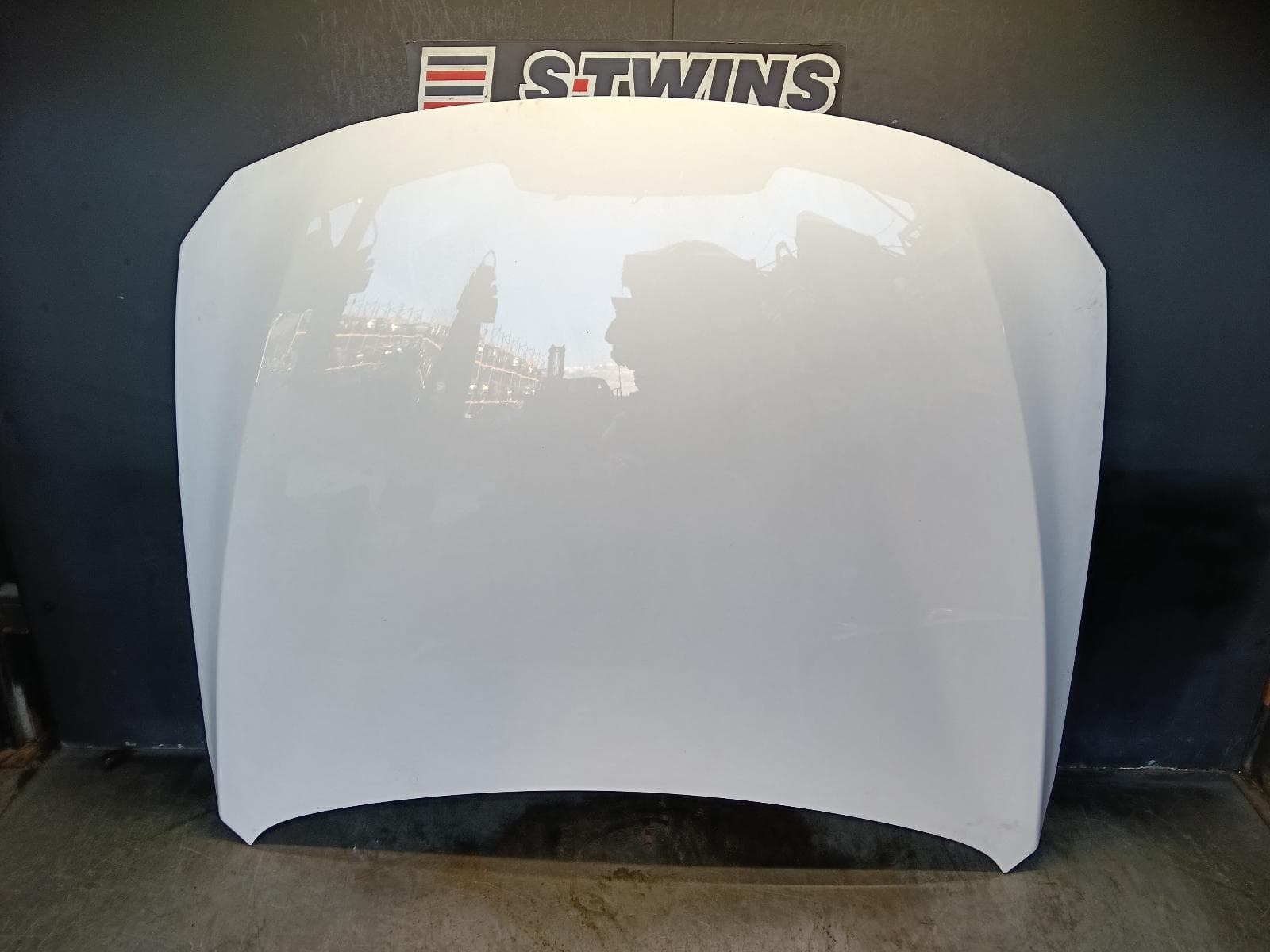 Used auto part listing image: 2014 BMW 3 SERIES BONNET F34, HATCH, 03/13-11/20 0000402377