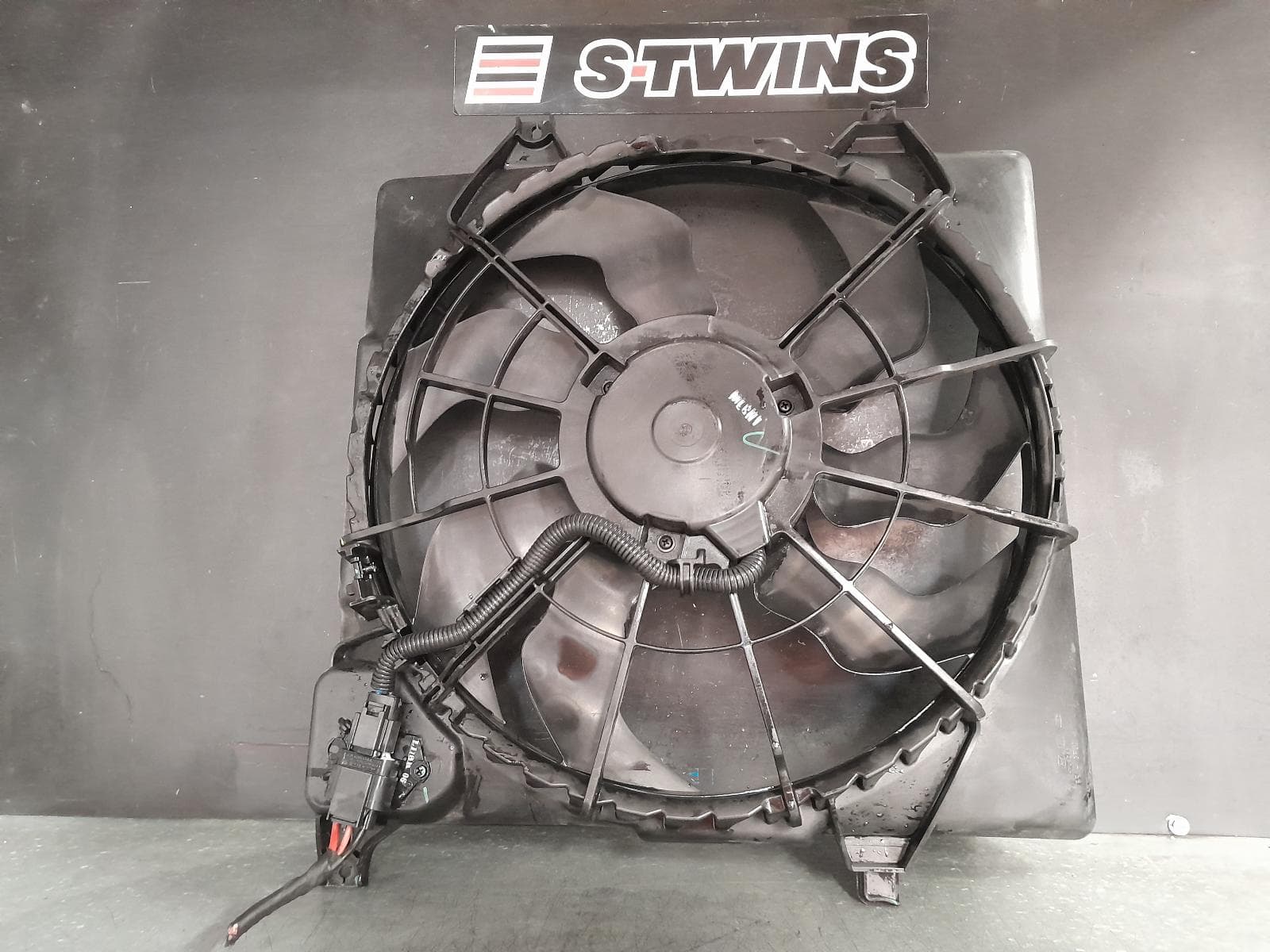 Used auto part listing image: 2017 HYUNDAI TUCSON FAN RADIATOR FAN, 1.6, G4FJ, PETROL, TL, 06/15-06/18 0000364112
