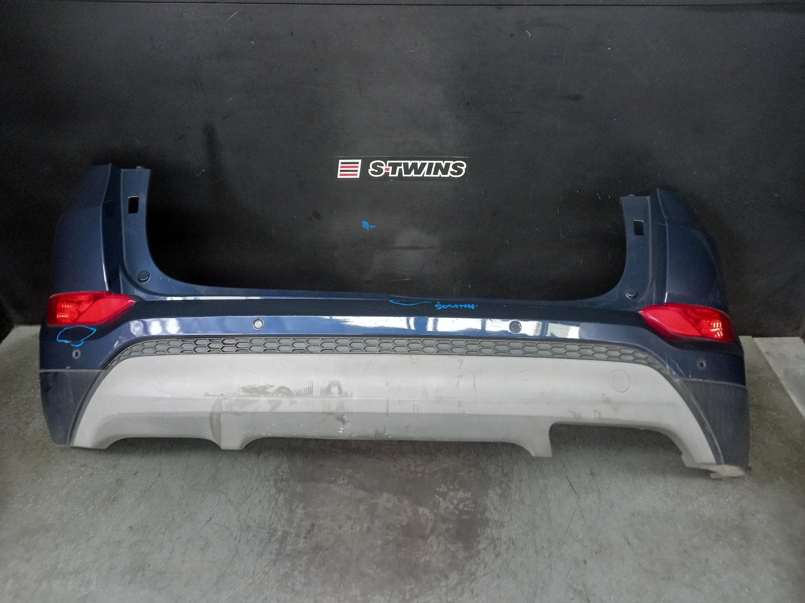 Used auto part listing image: 2017 HYUNDAI TUCSON REAR BUMPER BUMPER BAR (2 PIECE), TL, HIGHLANDER, CZECH BUILT (VIN TMAJ), 06/15-06/18 0000363038