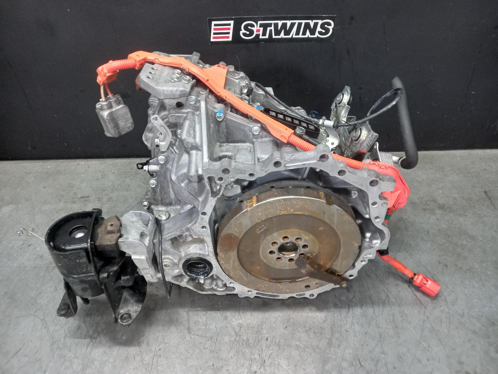 Used auto part listing image: 2020 TOYOTA RAV4 TRANS GEARBOX XA50, AUTO, AWD, PETROL, 2.5, A25A-FXS, HEV, AXAH54R, 11/18- 0000382250