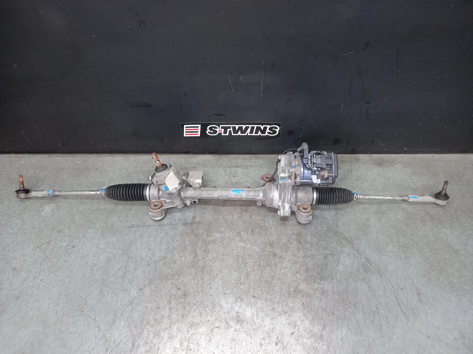 Used auto part listing image: 2020 TOYOTA RAV4 STEERING BOX RACK XA50, ELECTRIC, HYBRID TYPE, 11/18- 0000382405
