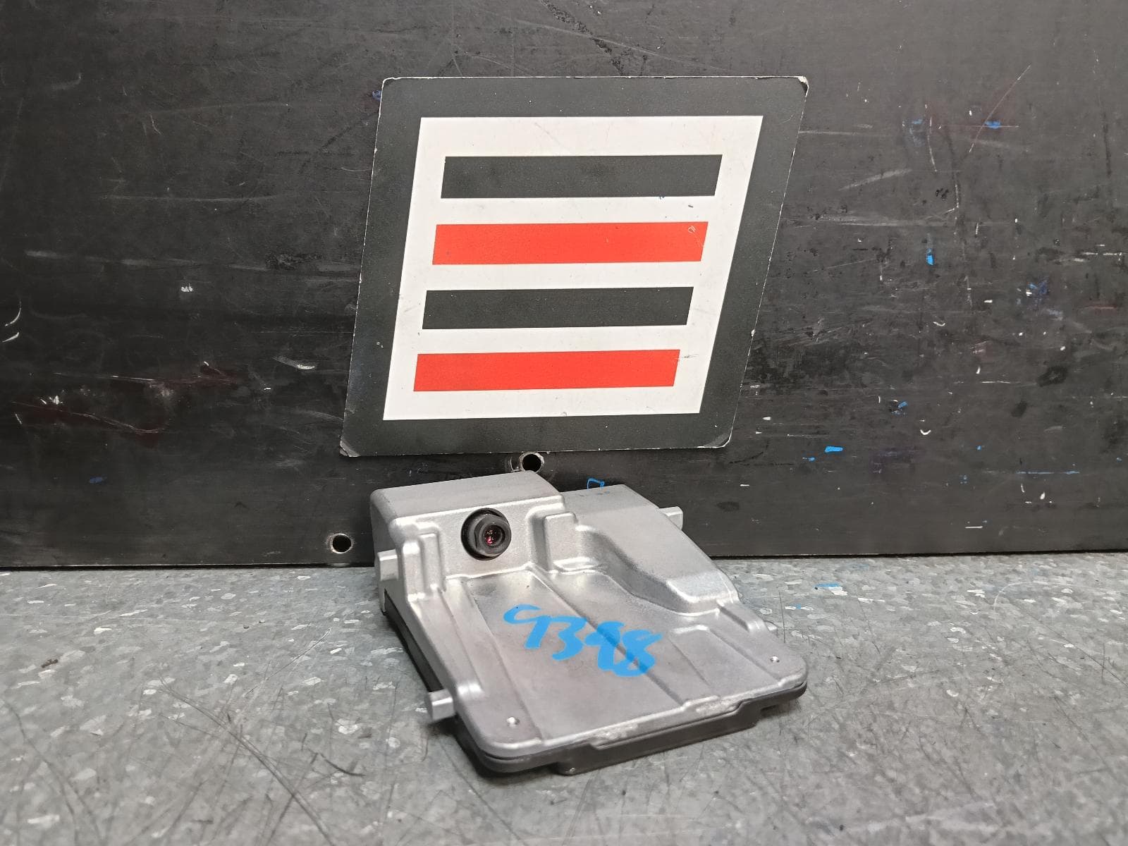 Used auto part listing image: 2020 TOYOTA RAV4 REVERSE CAMERA FRONT CAMERA (WINDSCREEN MOUNTED), XA50, 11/18- 0000382418