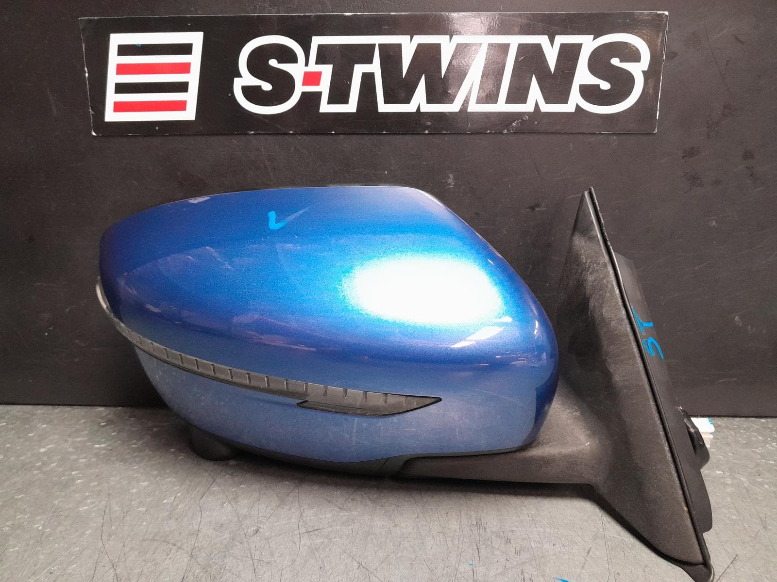 Used auto part listing image: 2017 NISSAN XTRAIL RIGHT DOOR MIRROR T32, TL/Ti/ST-L, W/ CAMERA TYPE, 02/14-07/22 0000374961