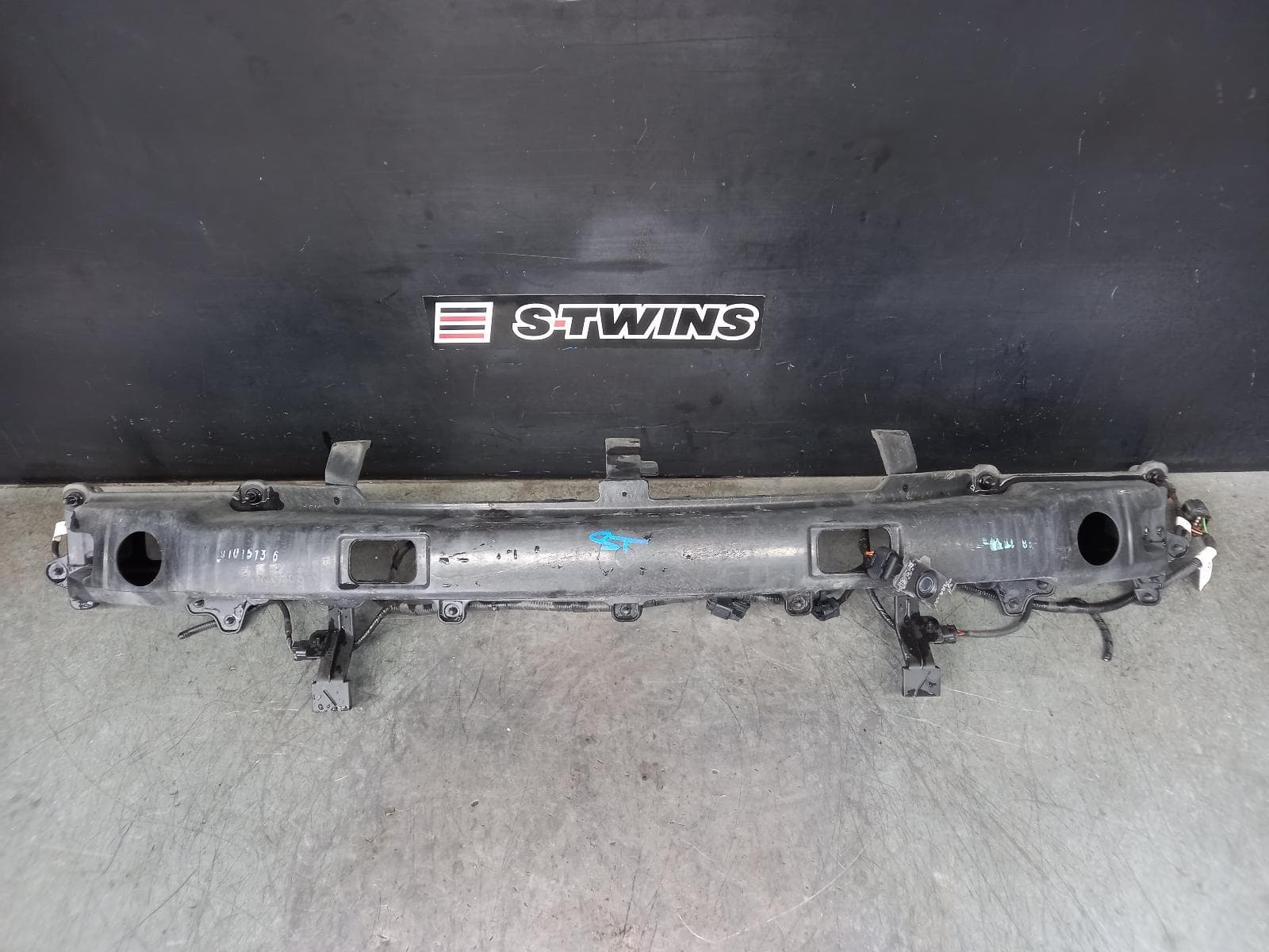Used auto part listing image: 2015 KIA SPORTAGE R BAR BRACKET REINFO MAIN REINFORCEMENT, SL, 06/13-10/15 0000360370