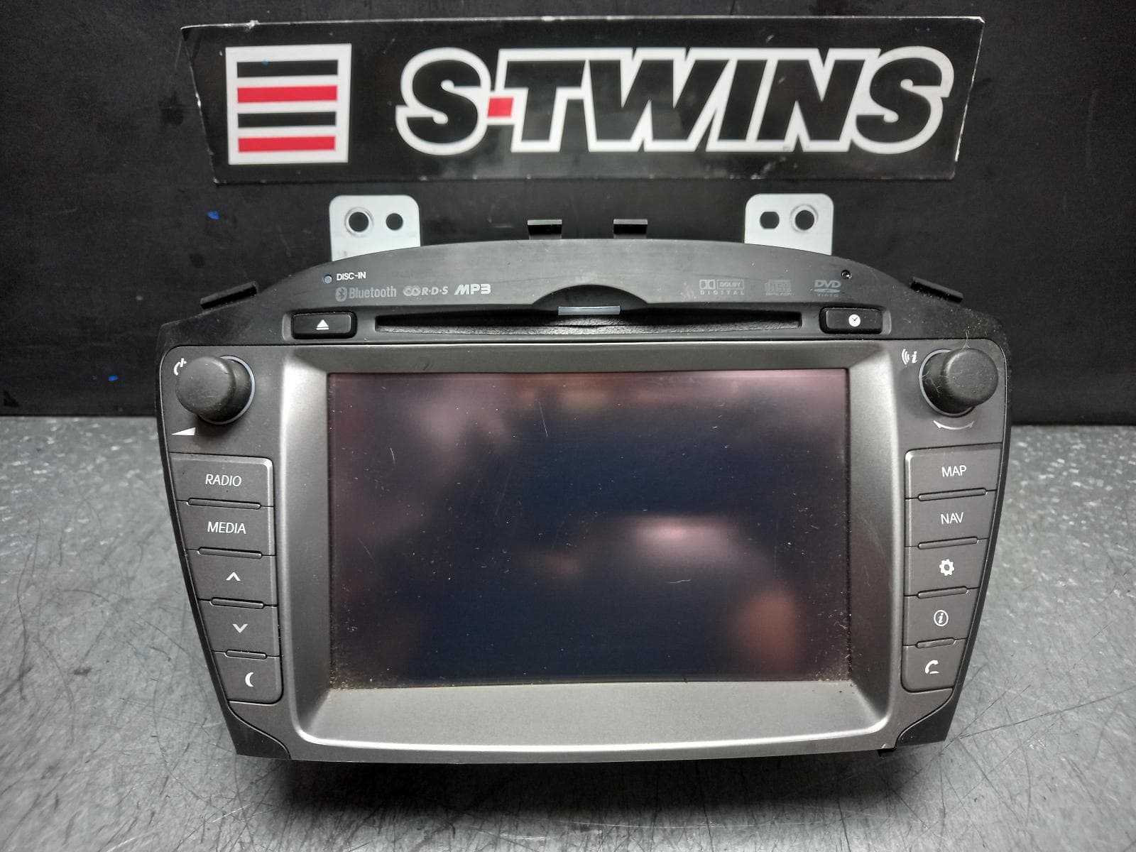Used auto part listing image: 2014 HYUNDAI IX35 DISPLAY/HEAD UNIT, 7IN SAT NAV TYPE, LM SERIES, 10/13-01/16 0000375969